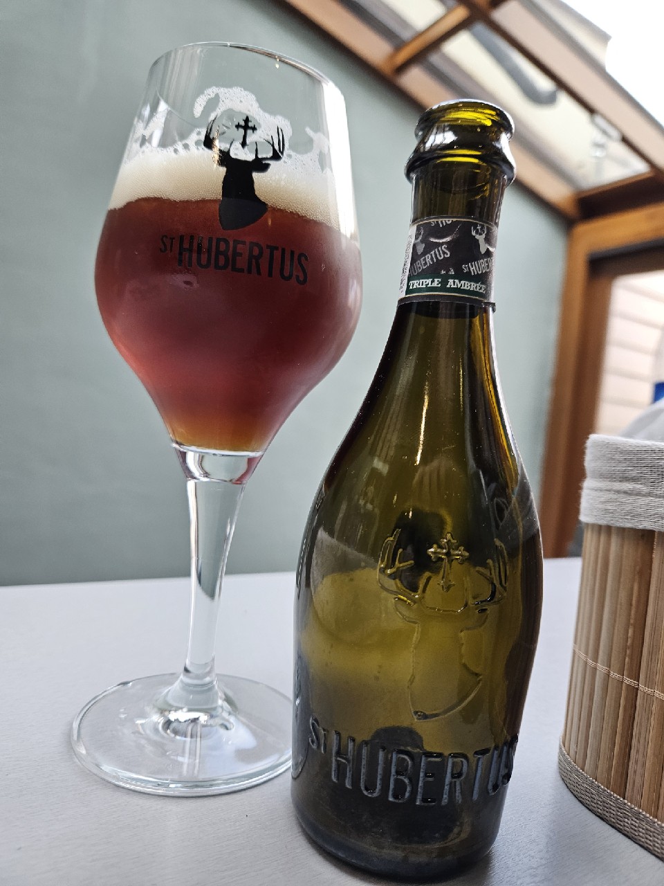 St hubernatus triple ambrée, Belgium