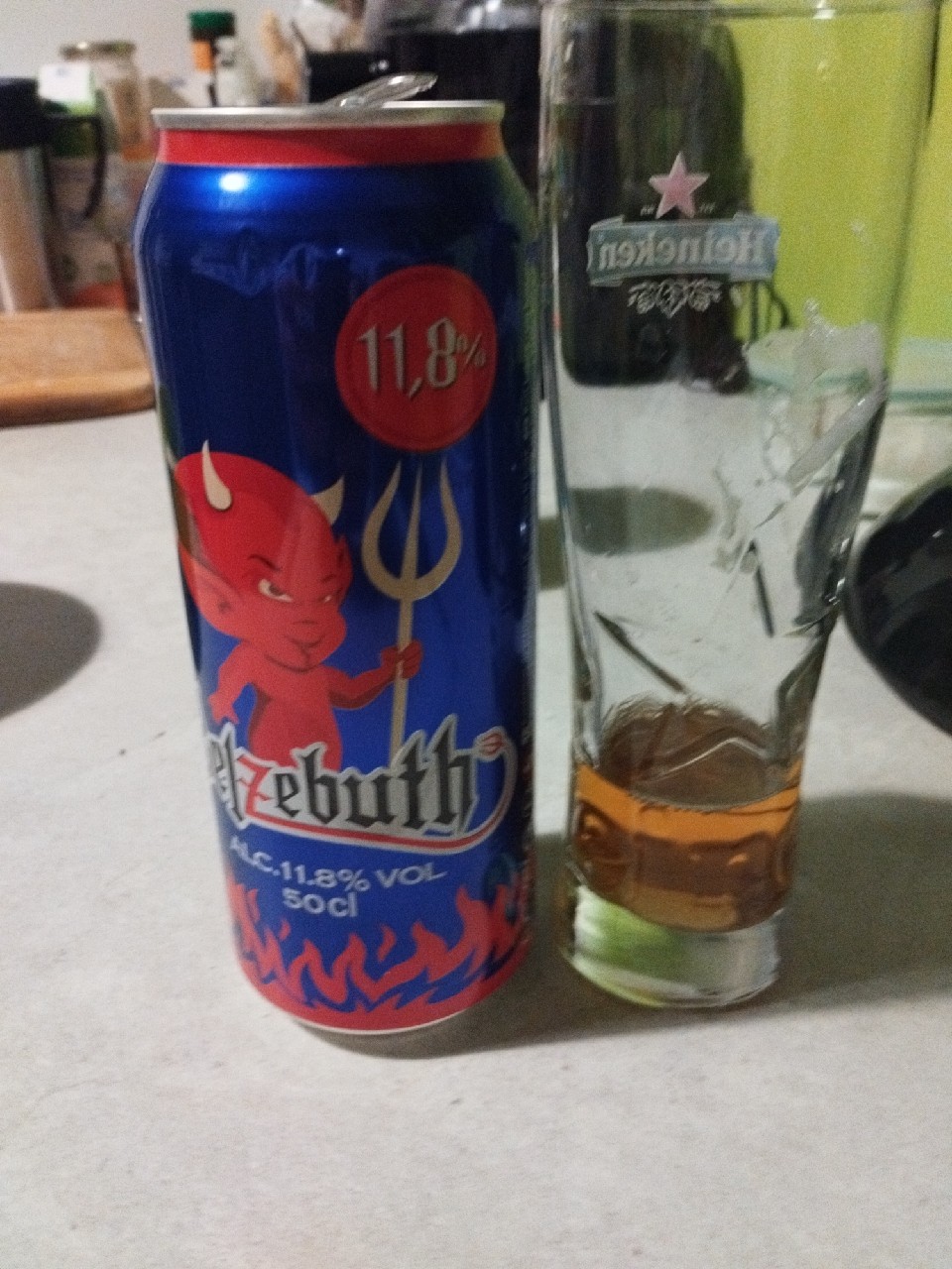 Belzebuth 11.8%, France