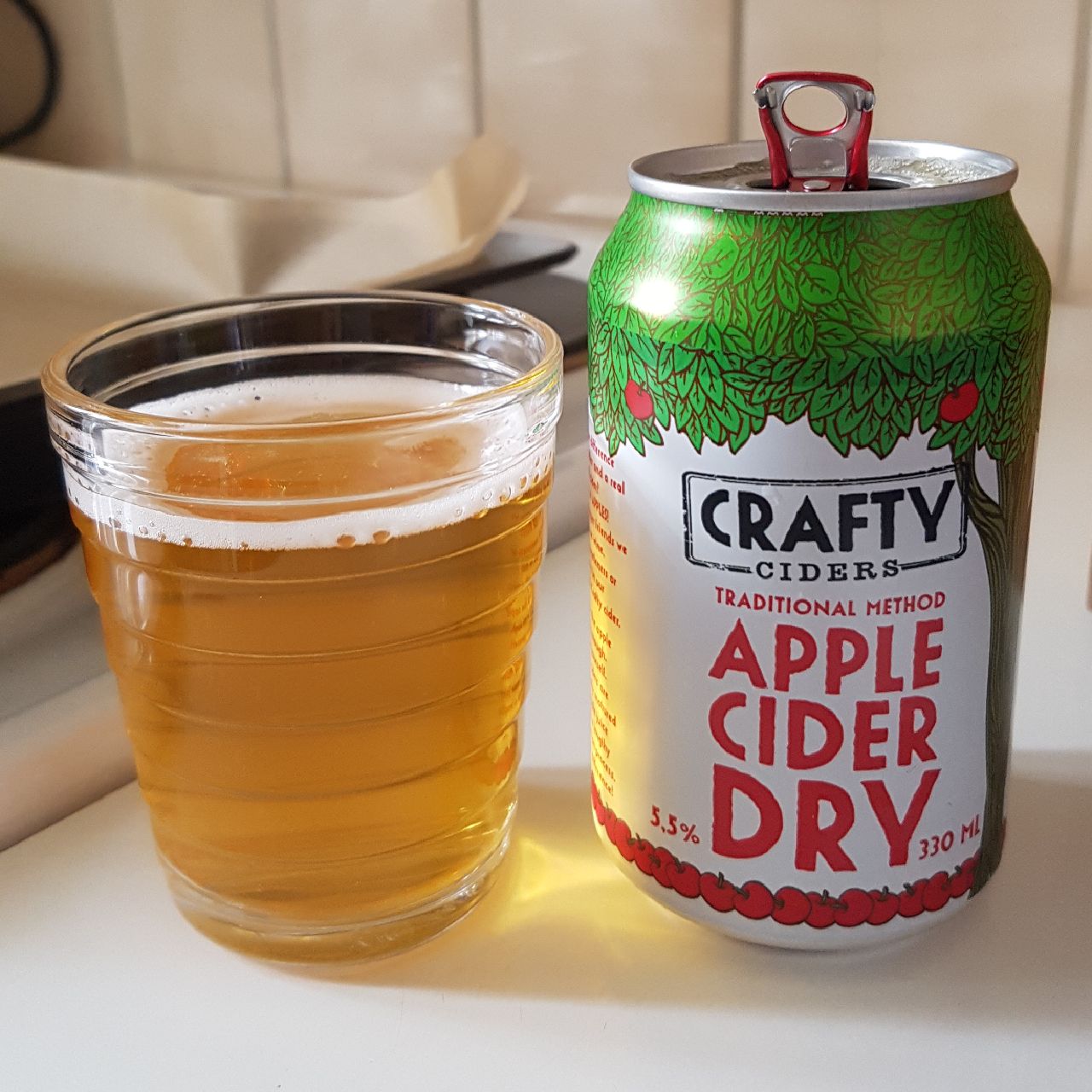 Crafty Ciders Apple Cider Cloudy Dry, Finland