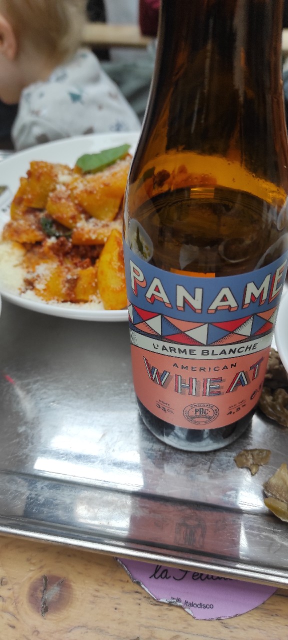 L'Arme Blanche, France