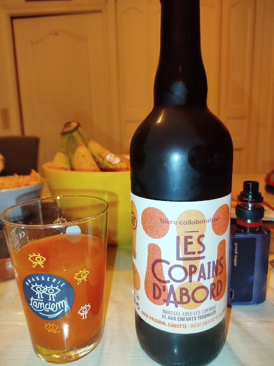 Les Copains D'Abord, France