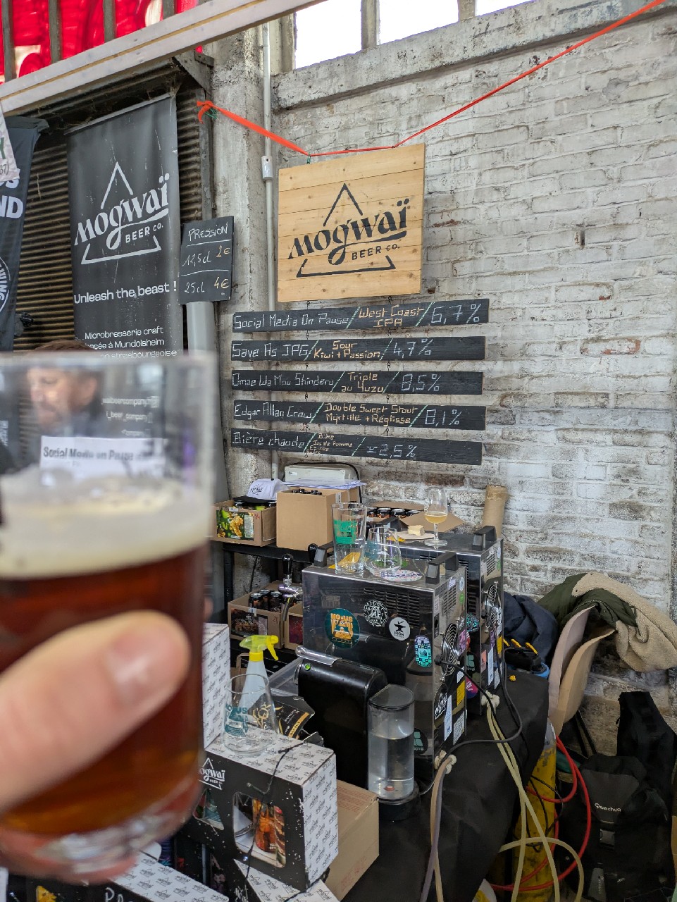 Social Media On Pause, France