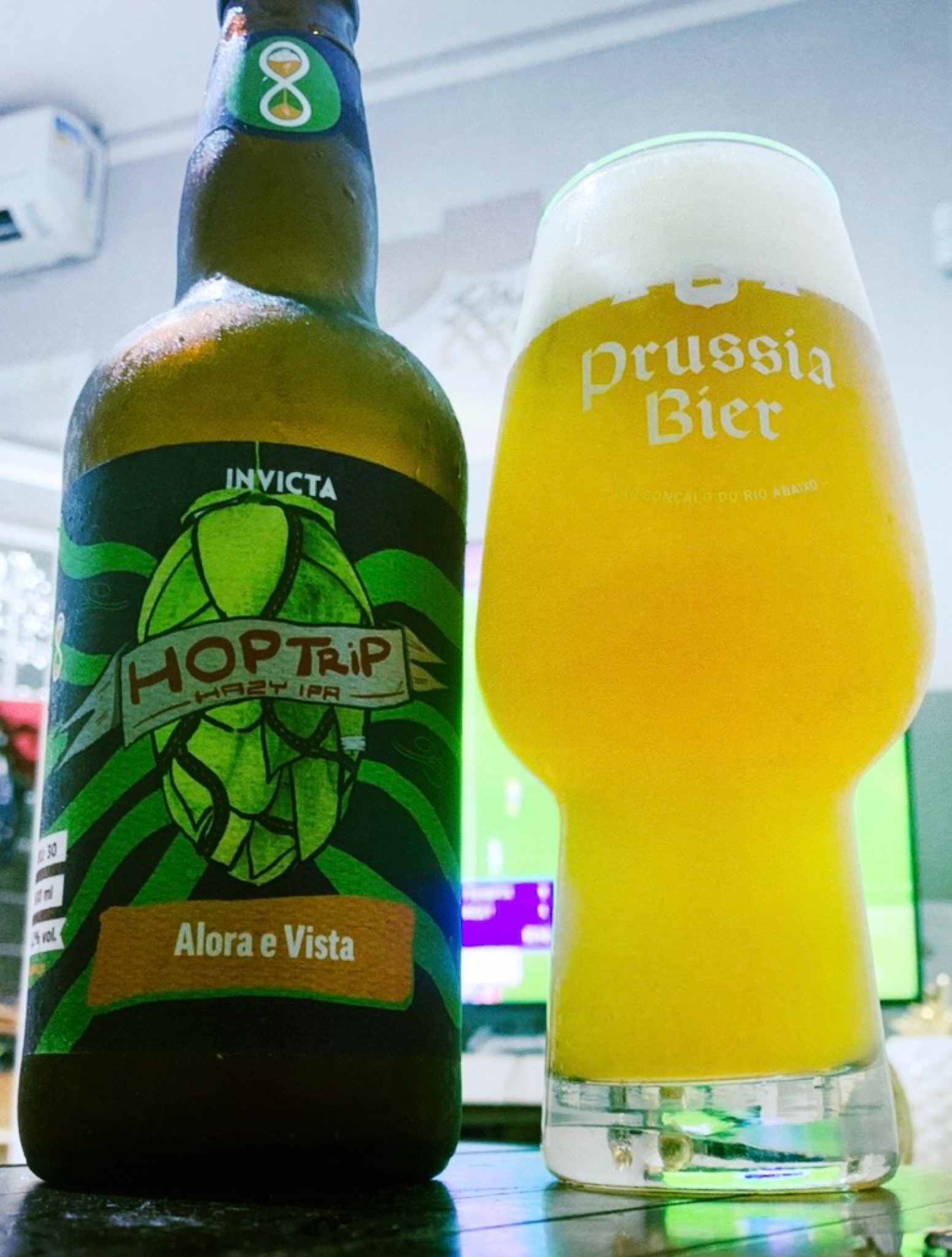 Hop Trip alora e vista, Brazil