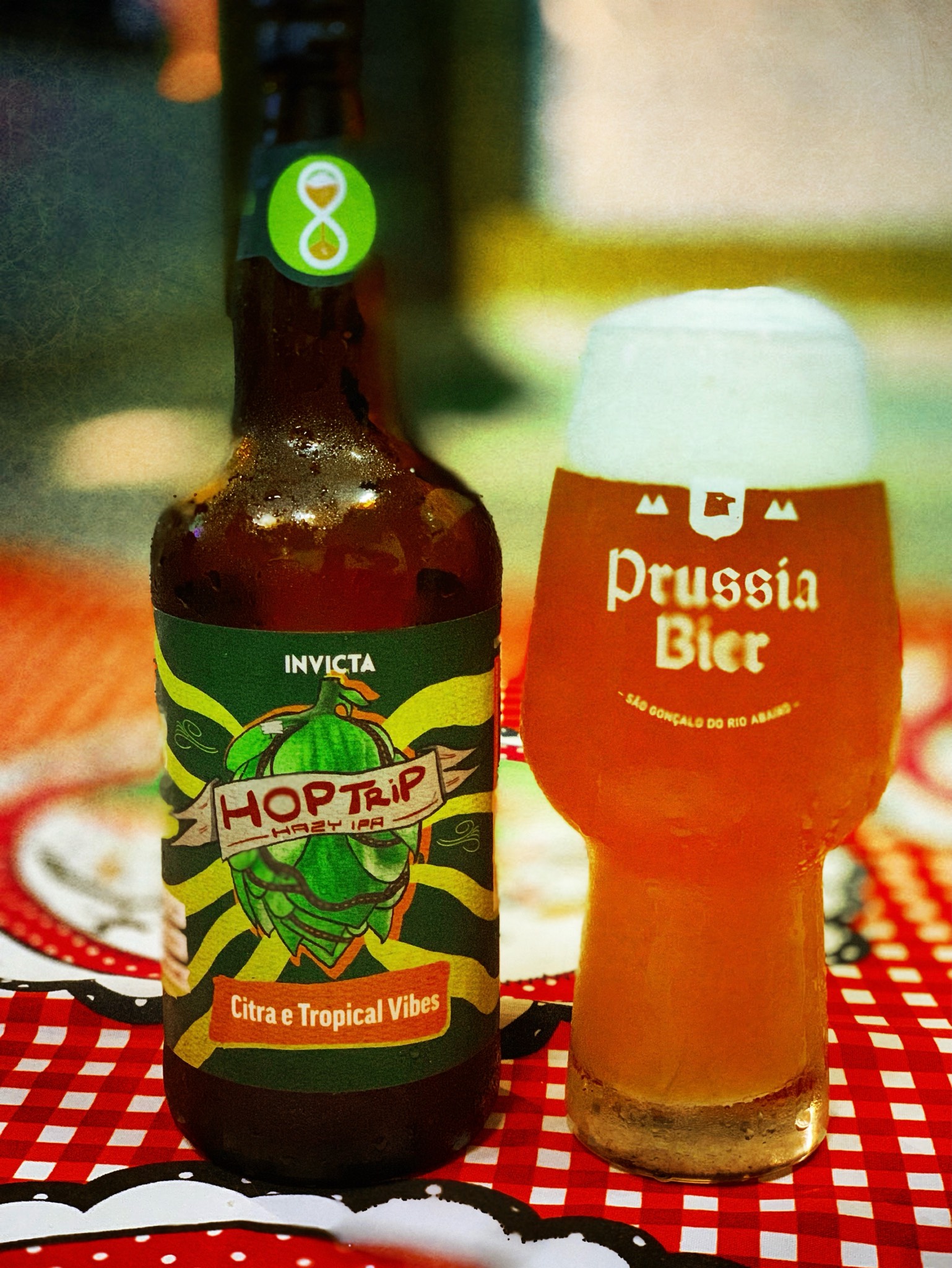 HOP TRIP HAZY IPA CITRA E TROPICAL VIBES, Cervejaria Invicta