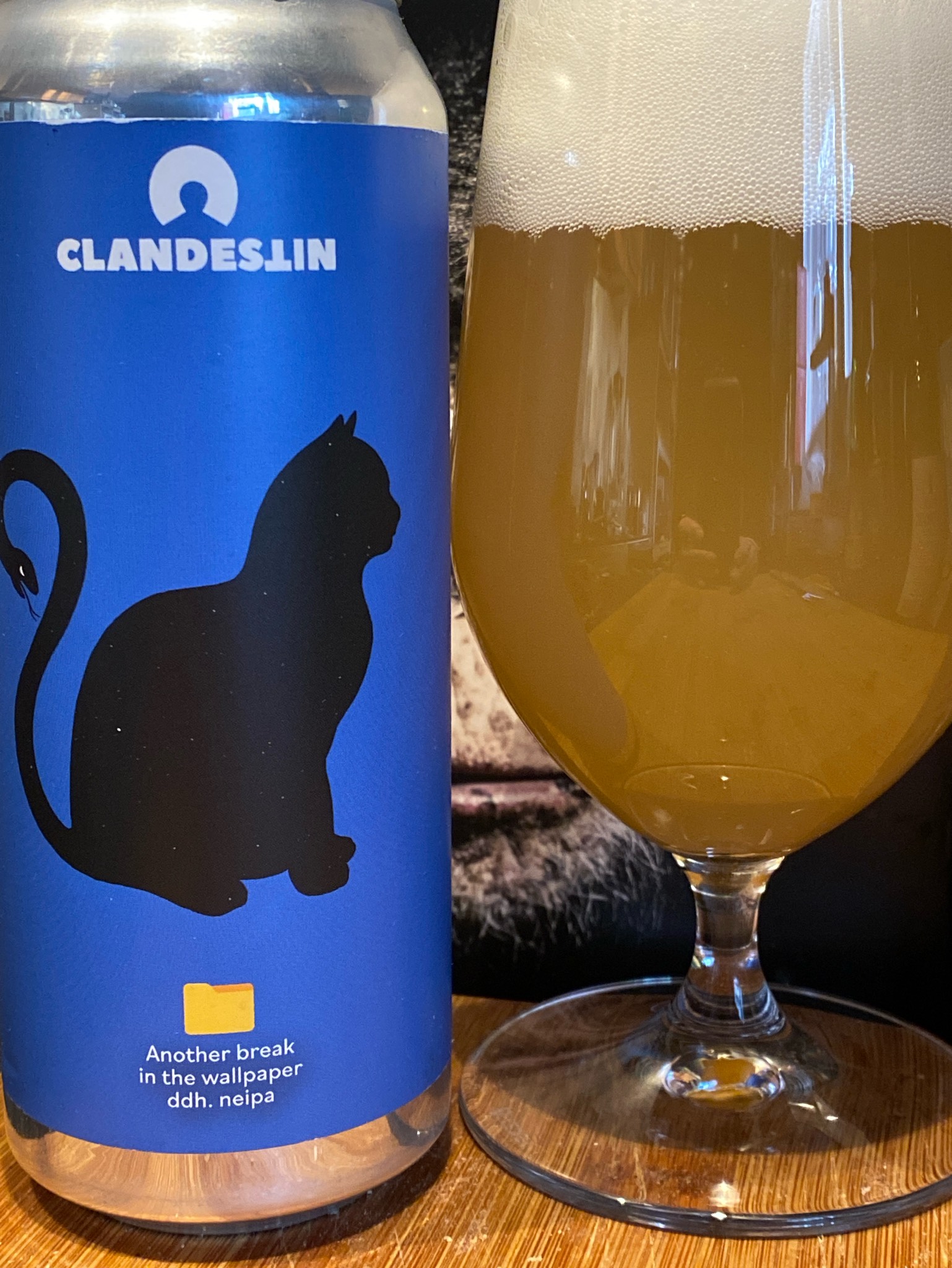 ANOTHER BREAK IN THE WALLPAPER, Romania