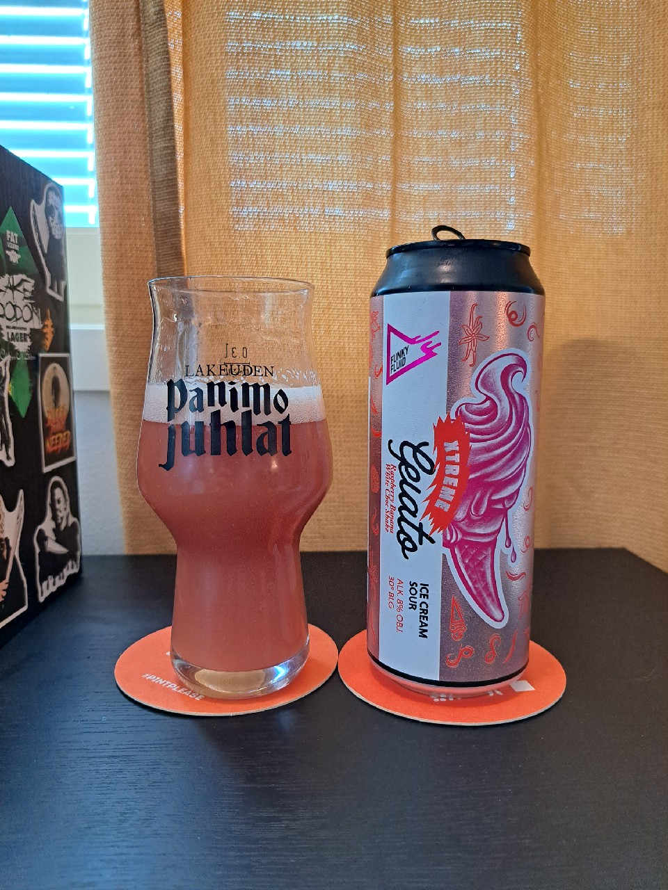 Gelato Xtreme: Raspberry Banana White Choc Shake, Poland