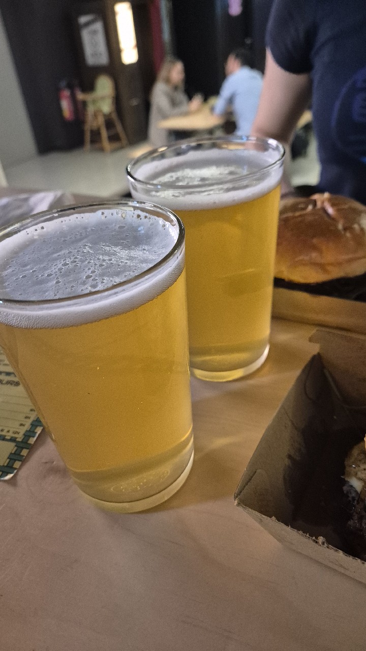 Grand scène blonde, Belgium