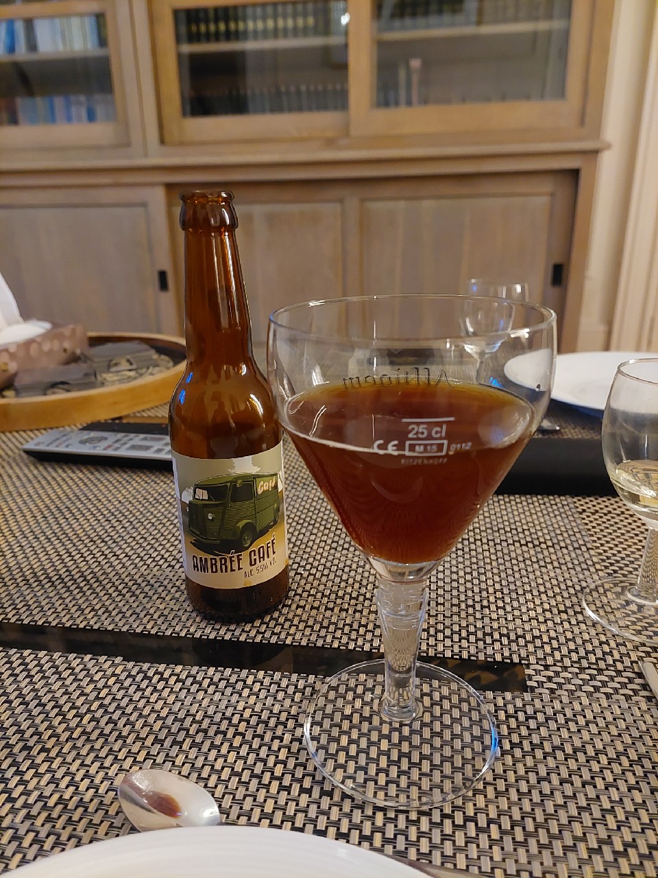 Ambrée Café, France