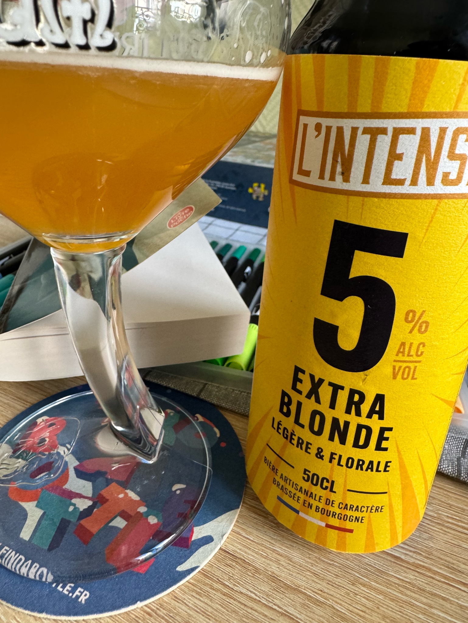 L'Intense Blonde, France