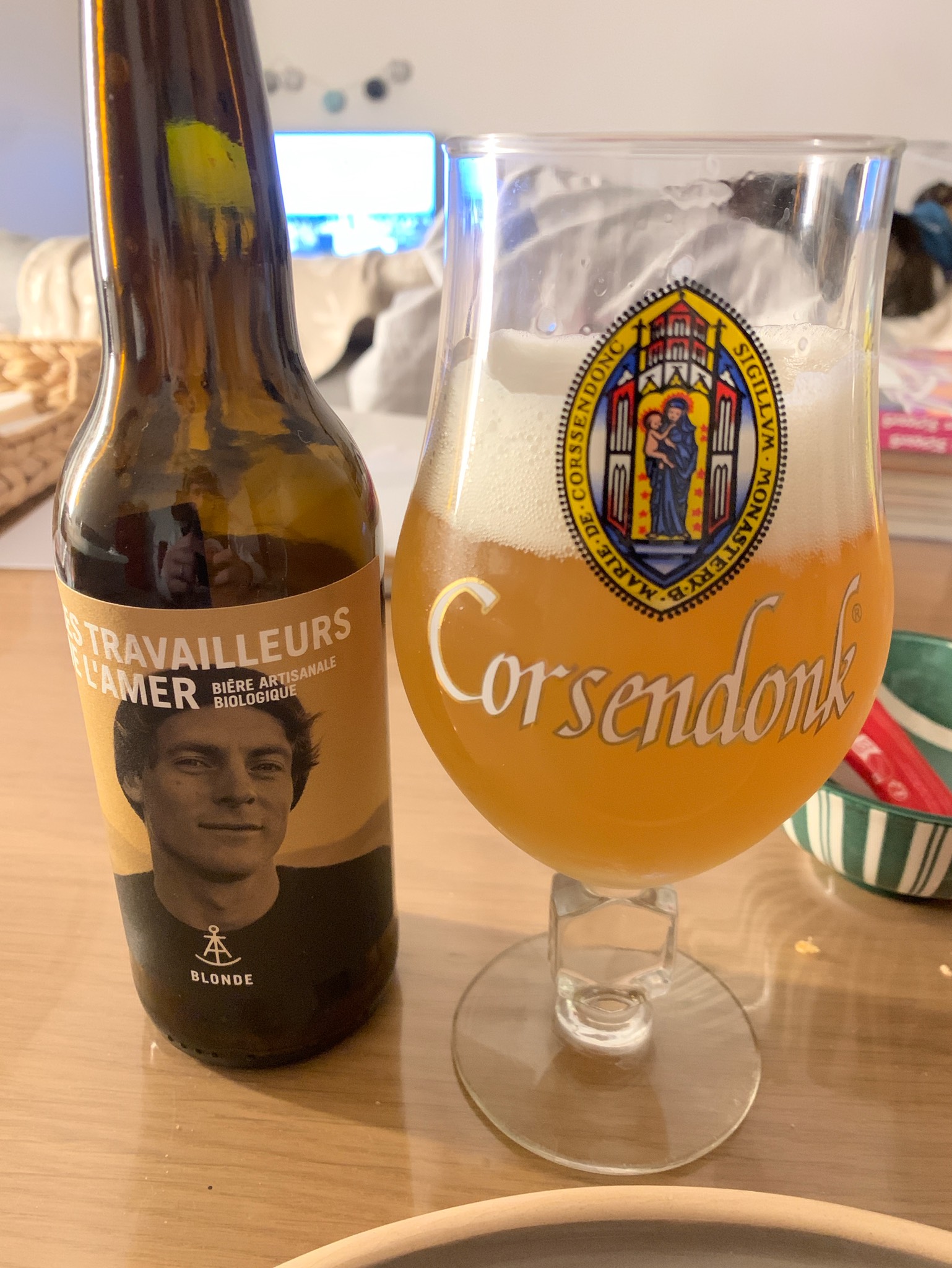 Les Travailleurs De L'Amer Blonde, France