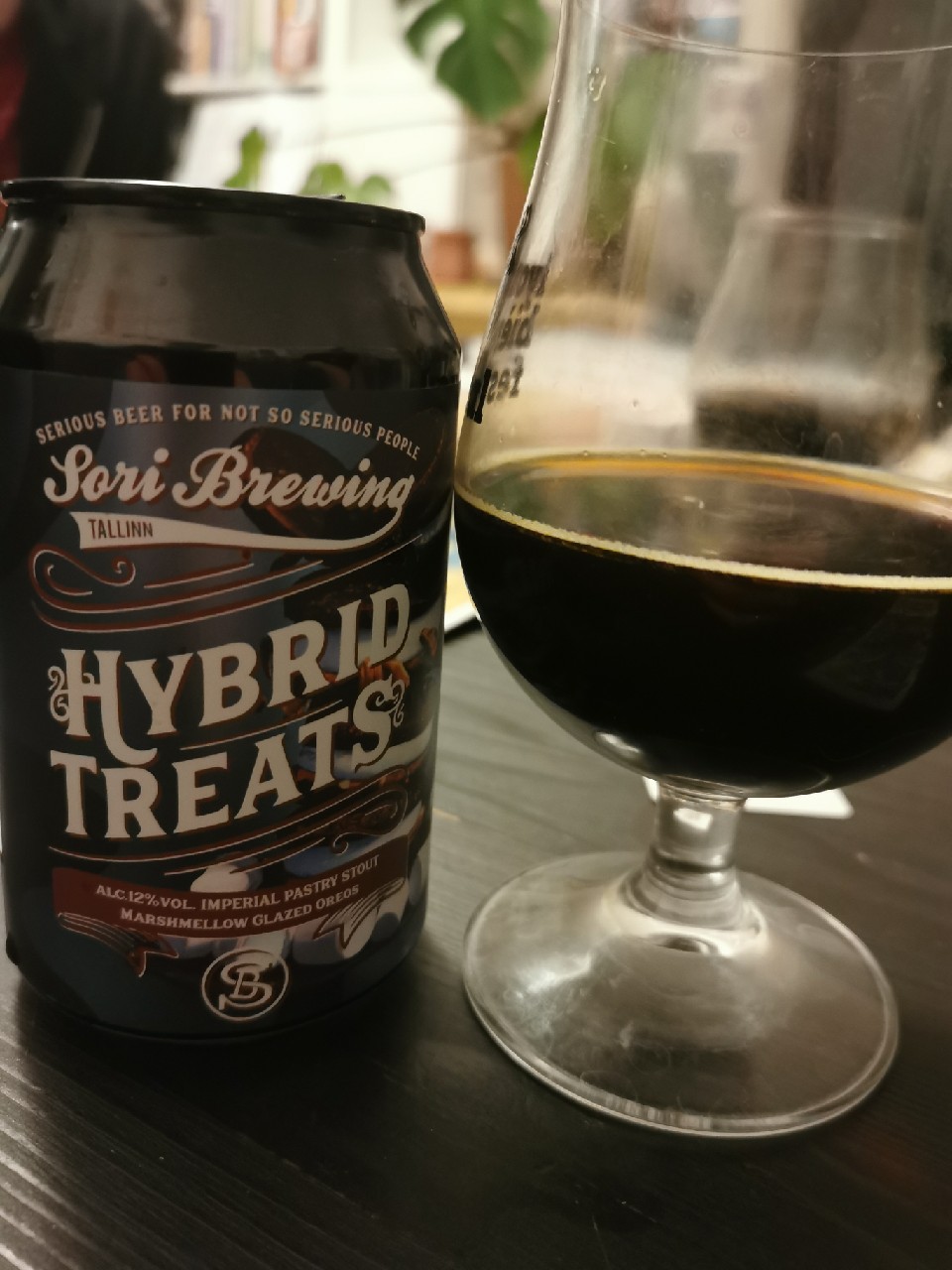 Hybrid Treats Espresso & Mudcake, Estonia