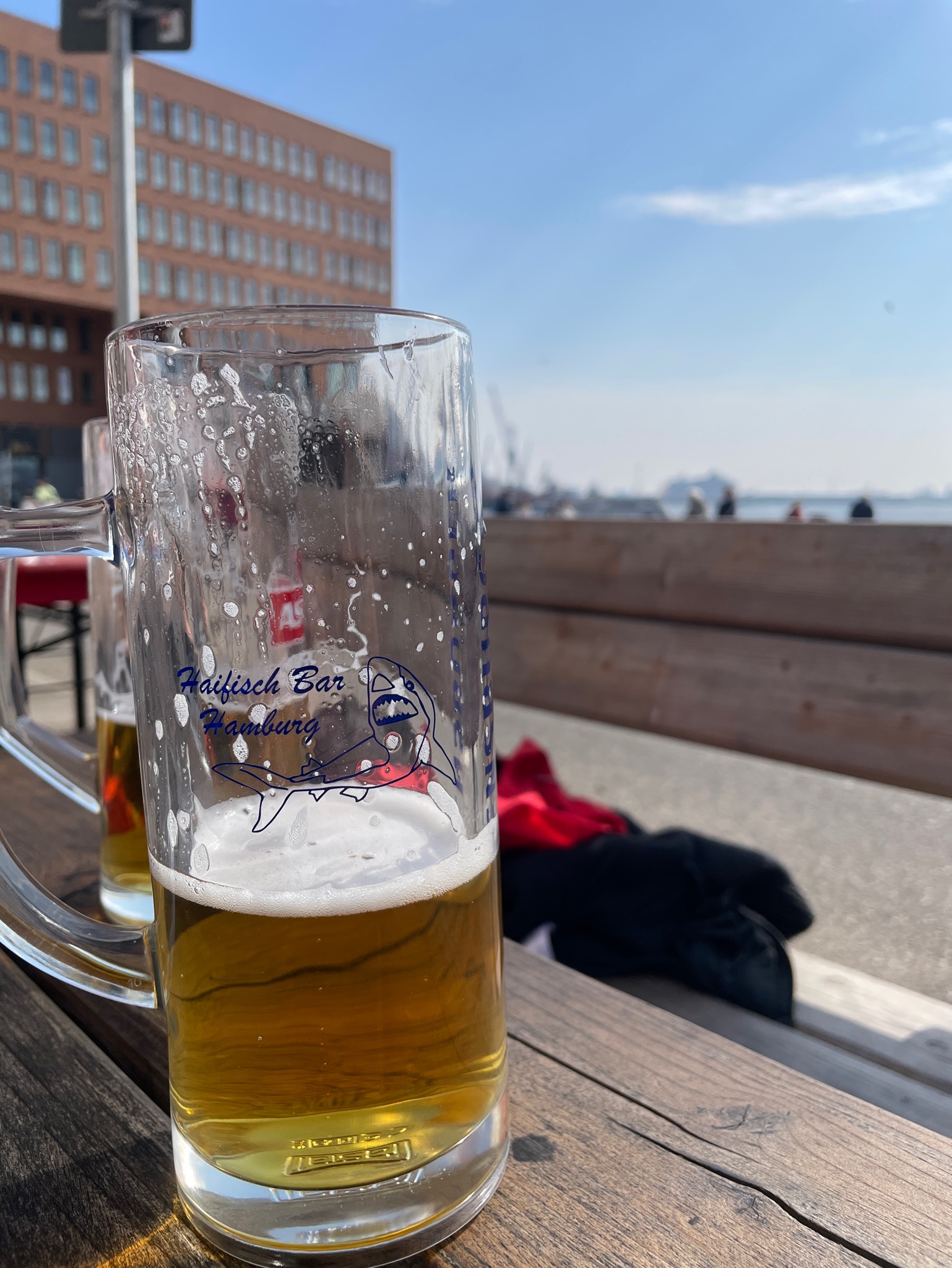 Haifisch Hell, Haifisch