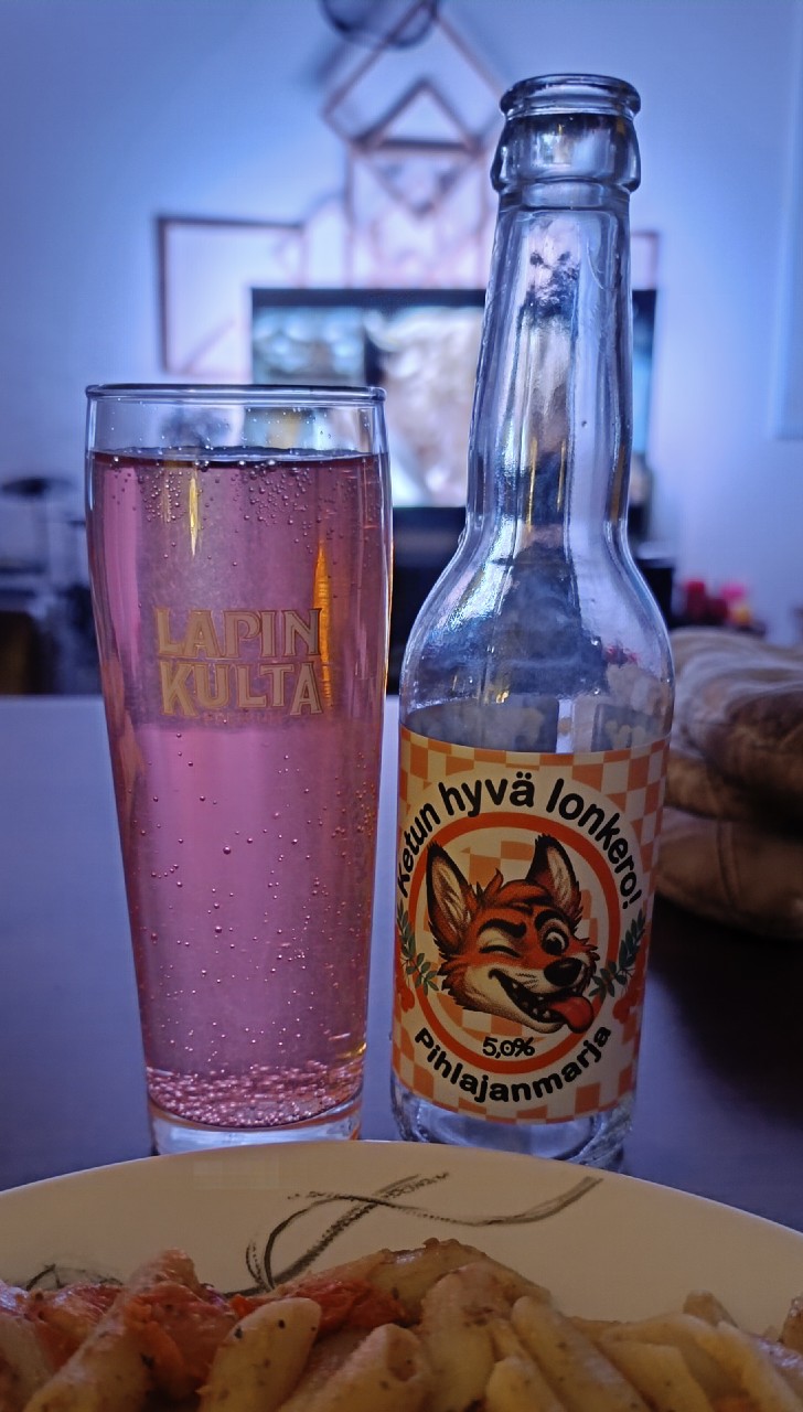 Ketun Hyvä Lonkero Pihlajanmarja, Finland