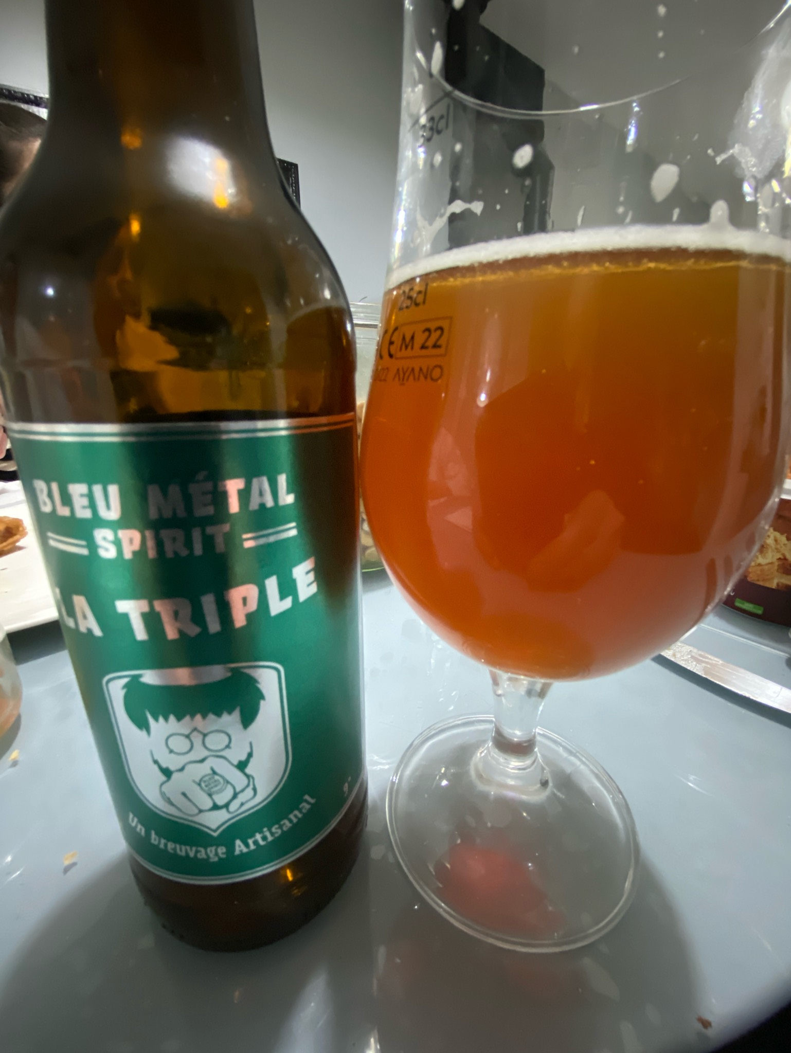 Bleu Métal Spirit - La Triple, France