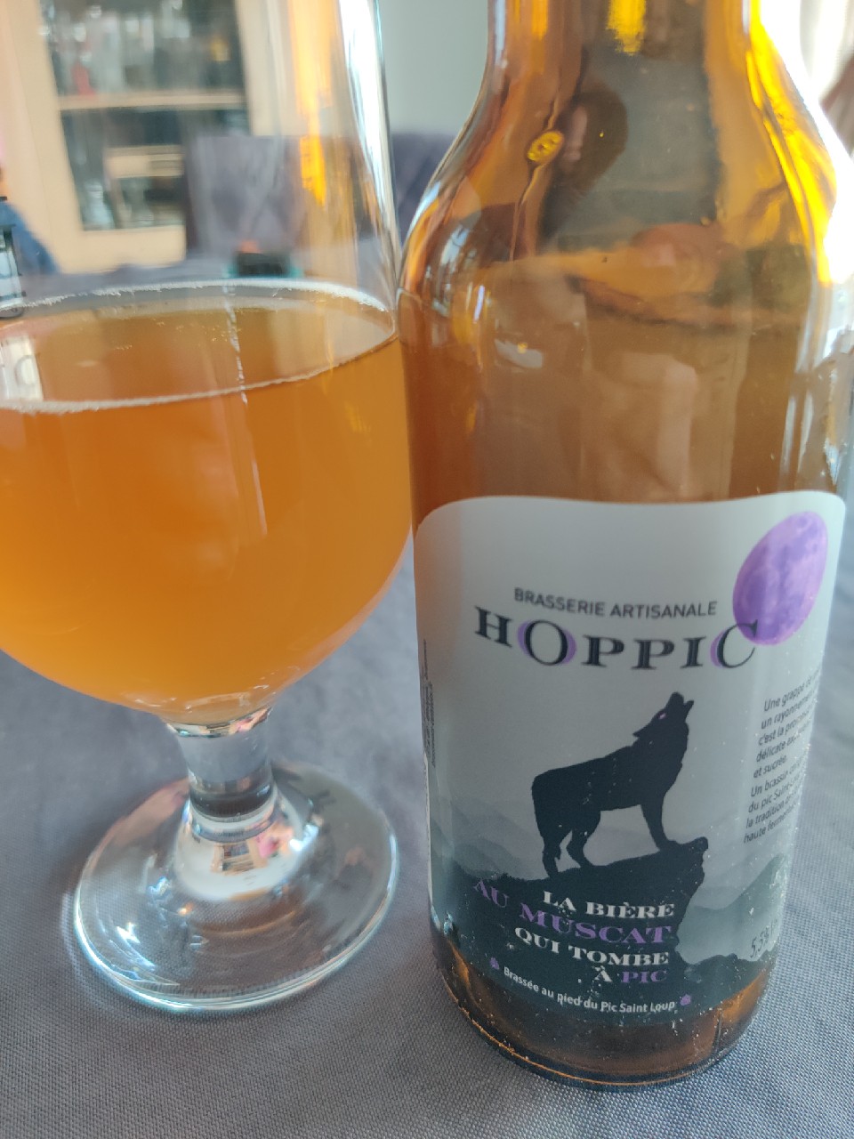 La Bière Au Muscat Qui Tombe À Pic (St-Loup), France