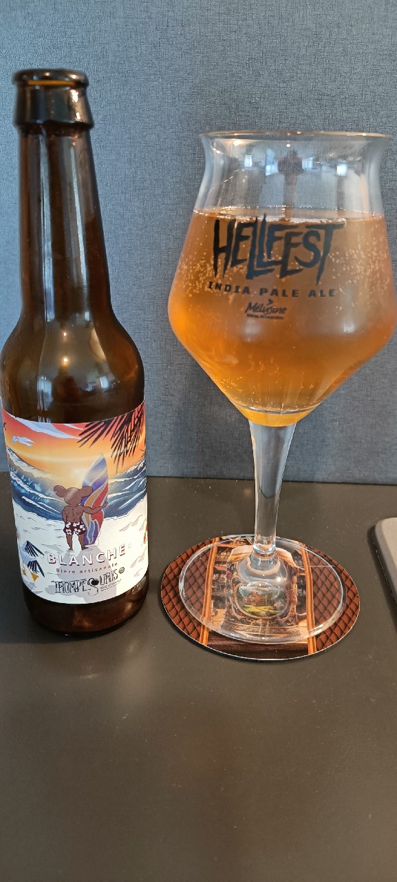 Trompe Souris Blanche, France