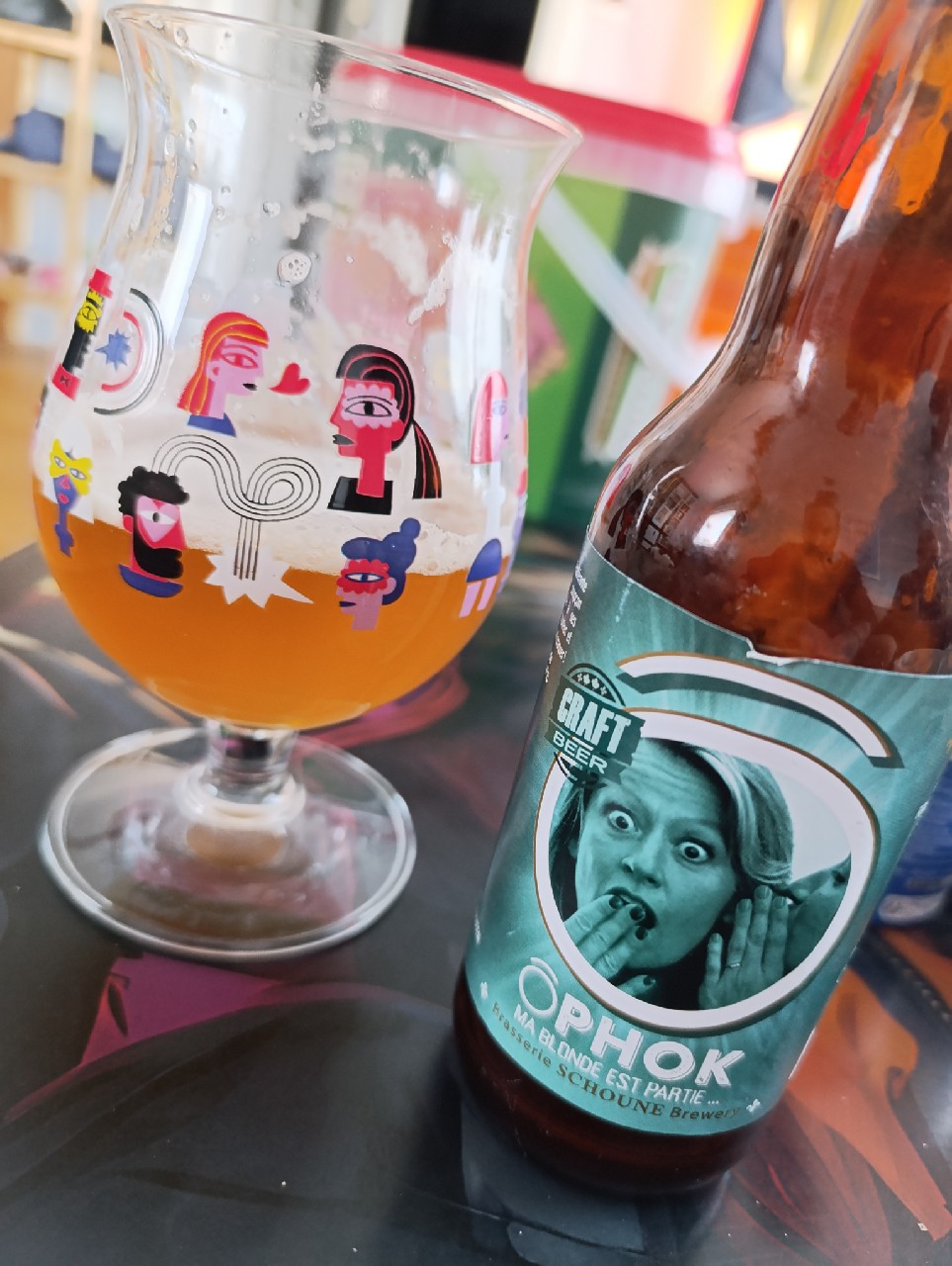 Ôphok Ma Blonde Est Partie, Schoune