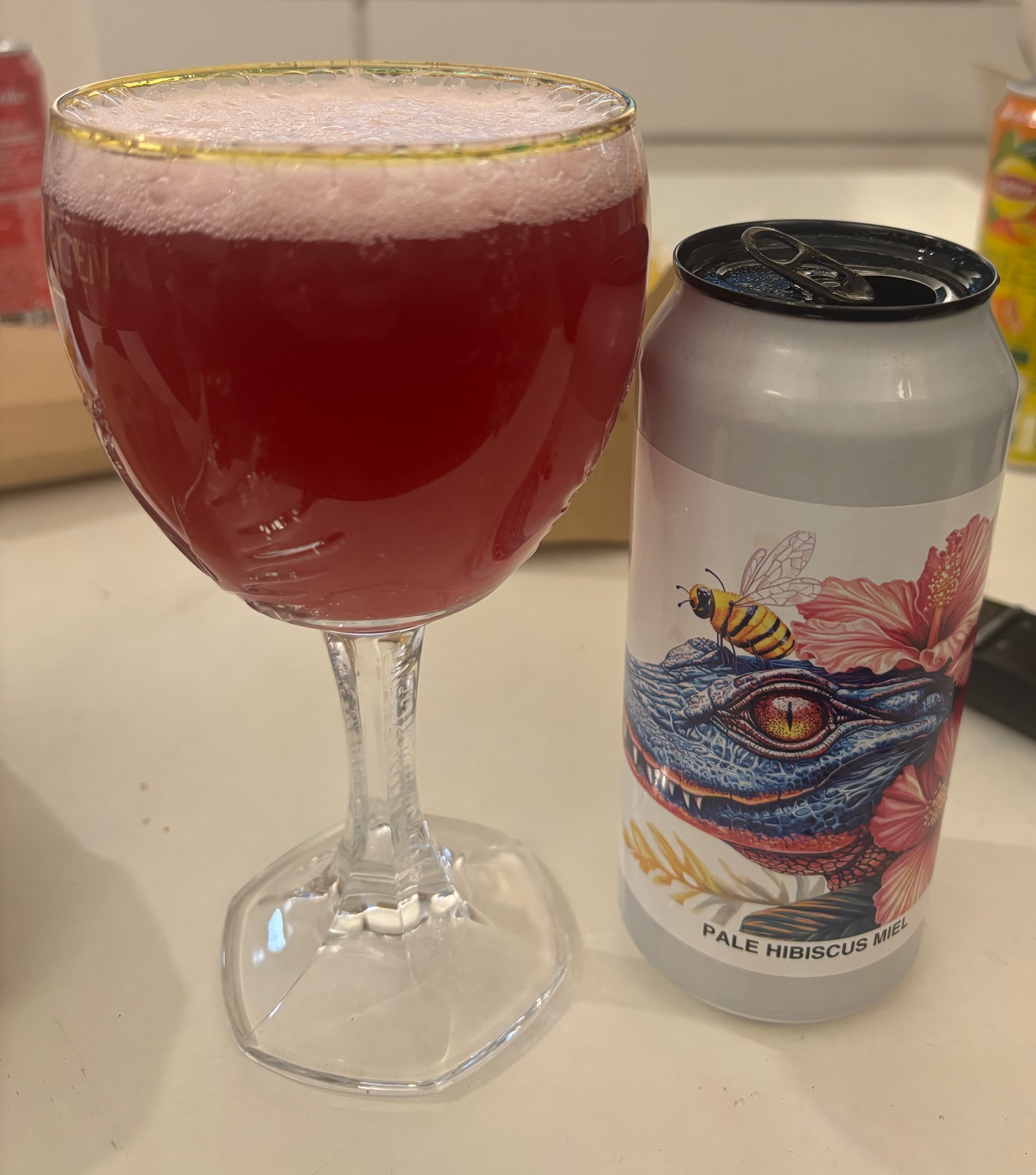 Pale Hibiscus Miel, France