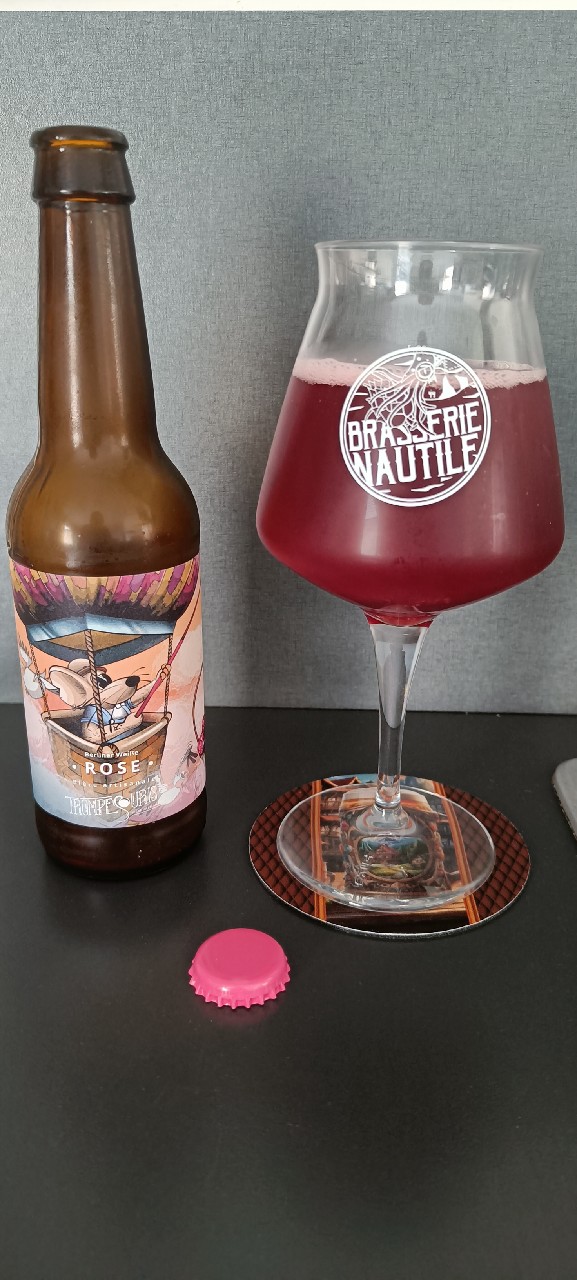 Trompe Souris Rose, France