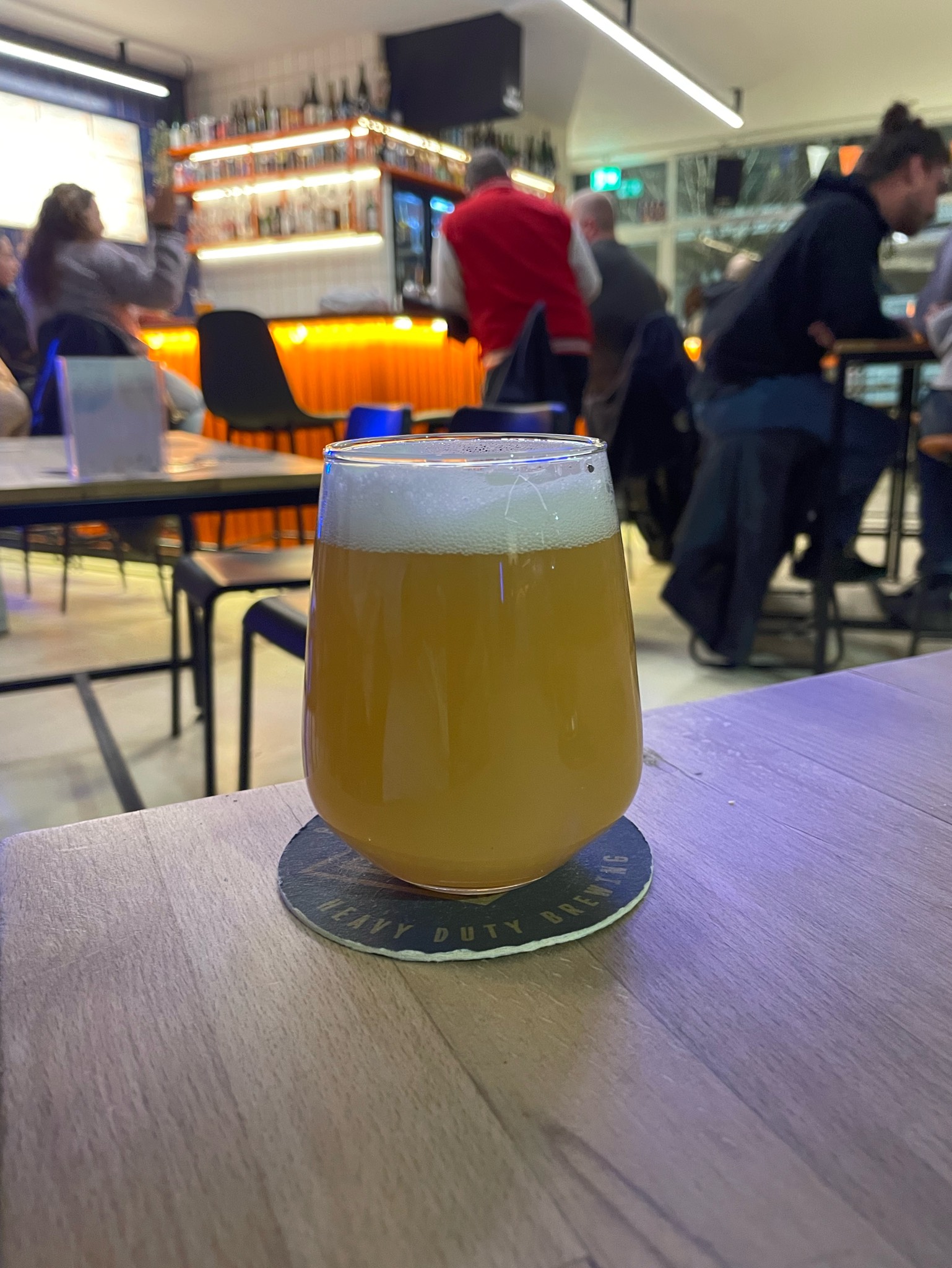 We sail on hops, Last row