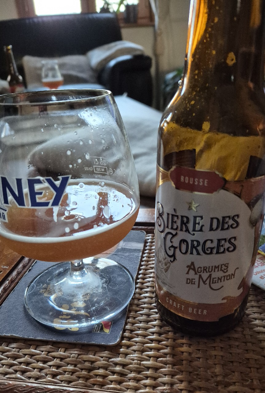 Bière Des Gorges Rousse Agrumes De Menton, France