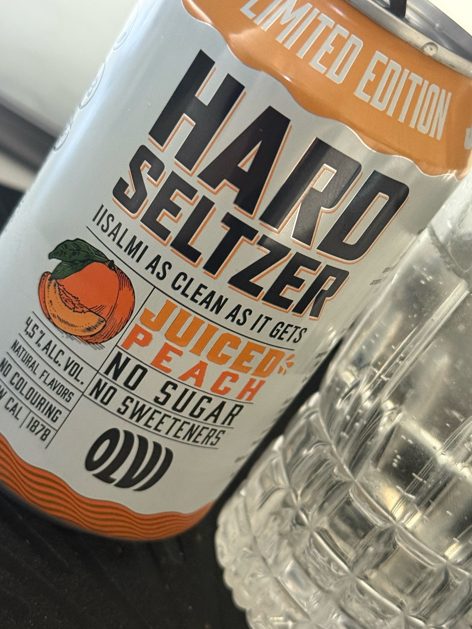 Hard Seltzer Juiced Peach, Finland