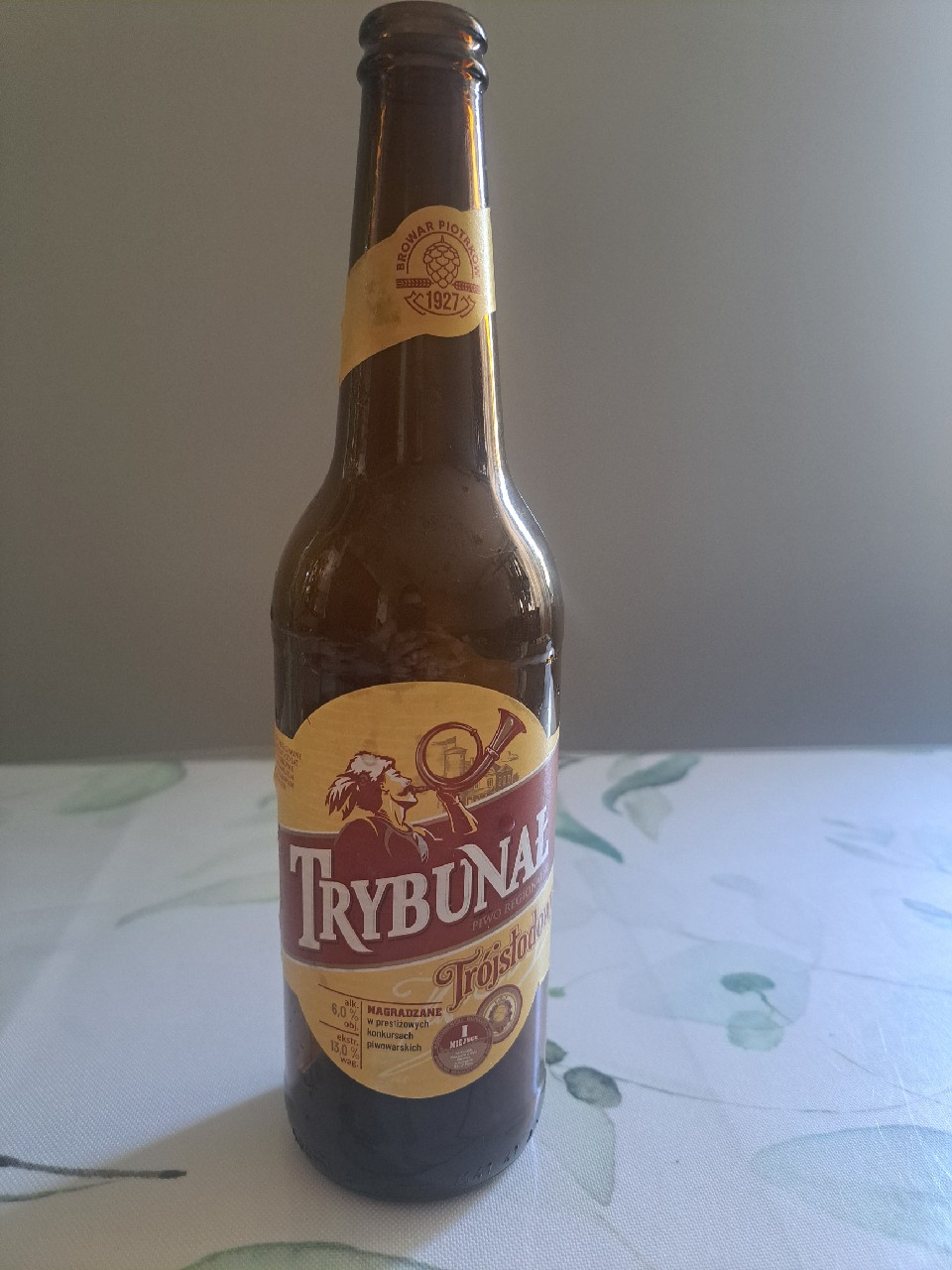 Trybunał Trójsłodowy, Poland