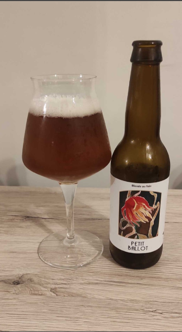 Petit Ballot Bière Au Foin, Belgium