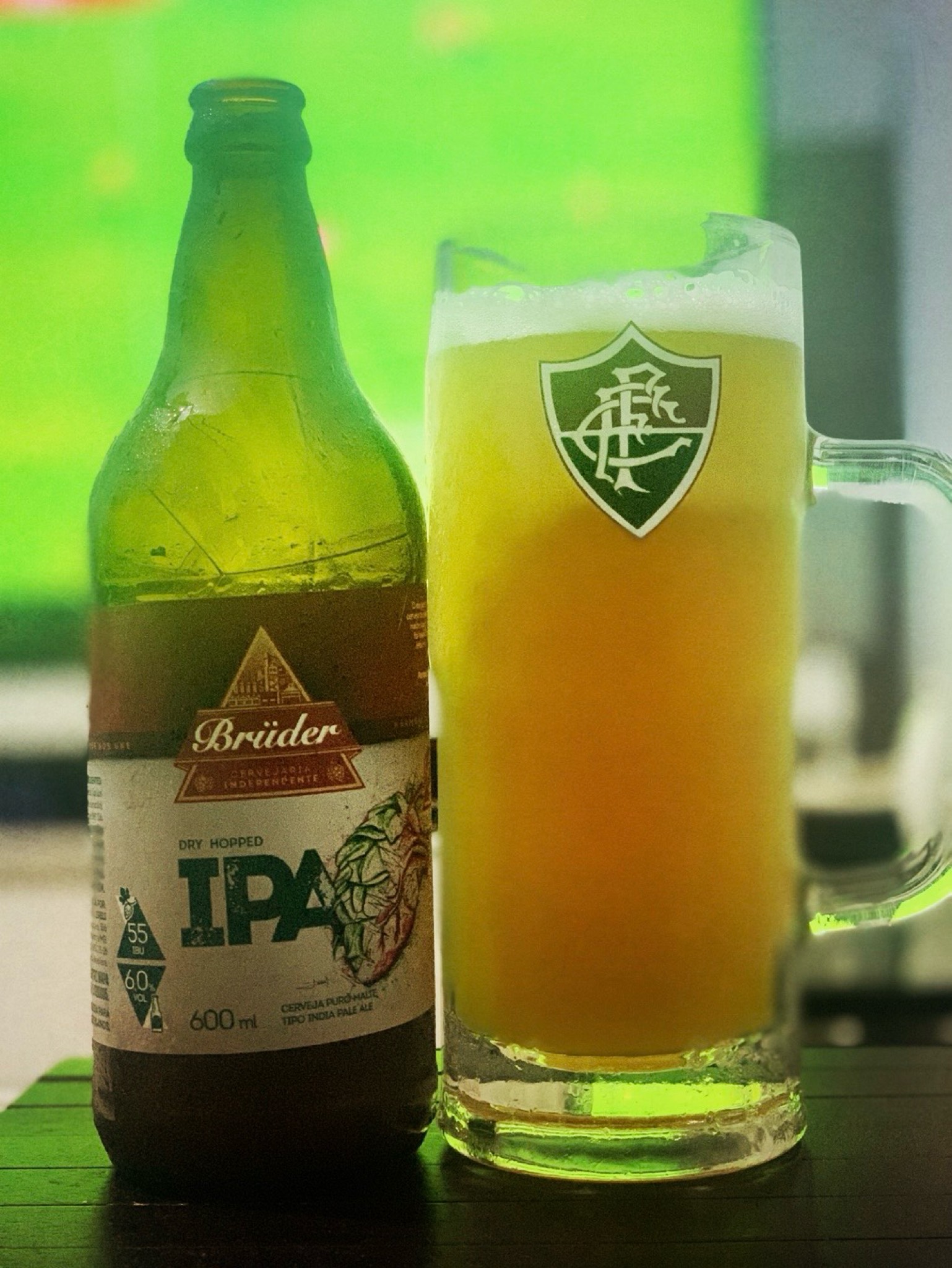 Brüder dry Hopped IPA, Cervejaria Brüder