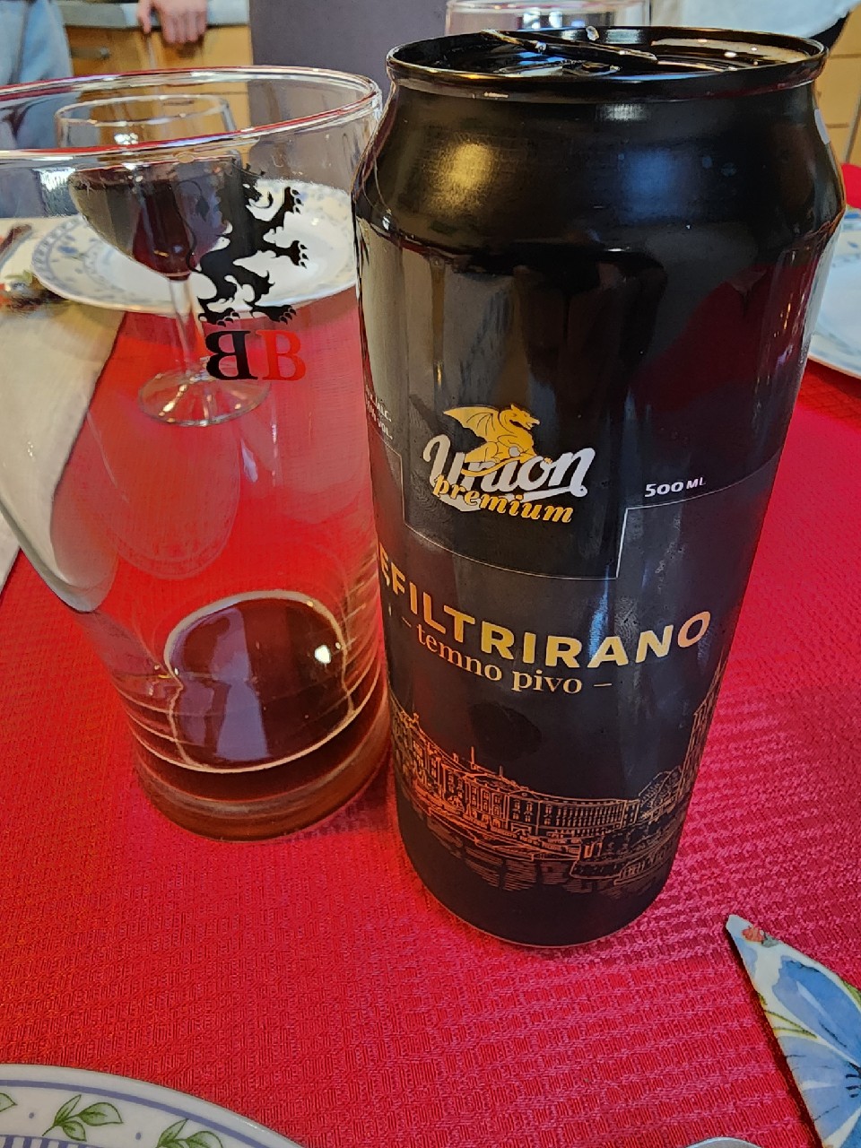 Temno Nefiltrirano, Slovenia