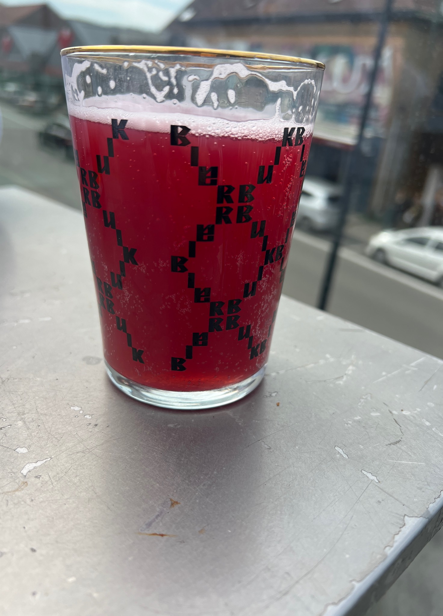 Framboise Hardy, Bierbuik