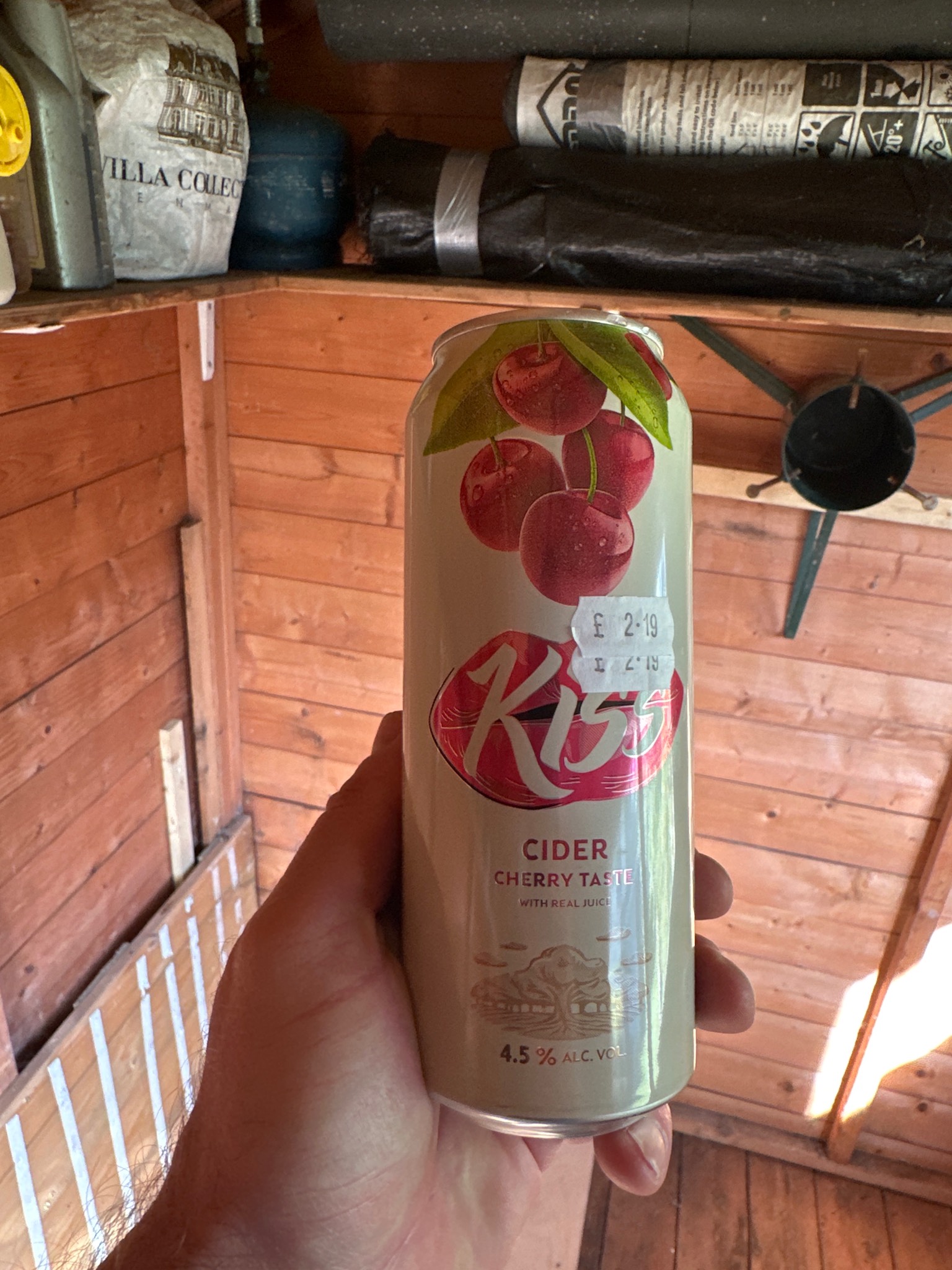 Kiss Cider Cherry Taste, Švyturys (Carlsberg)