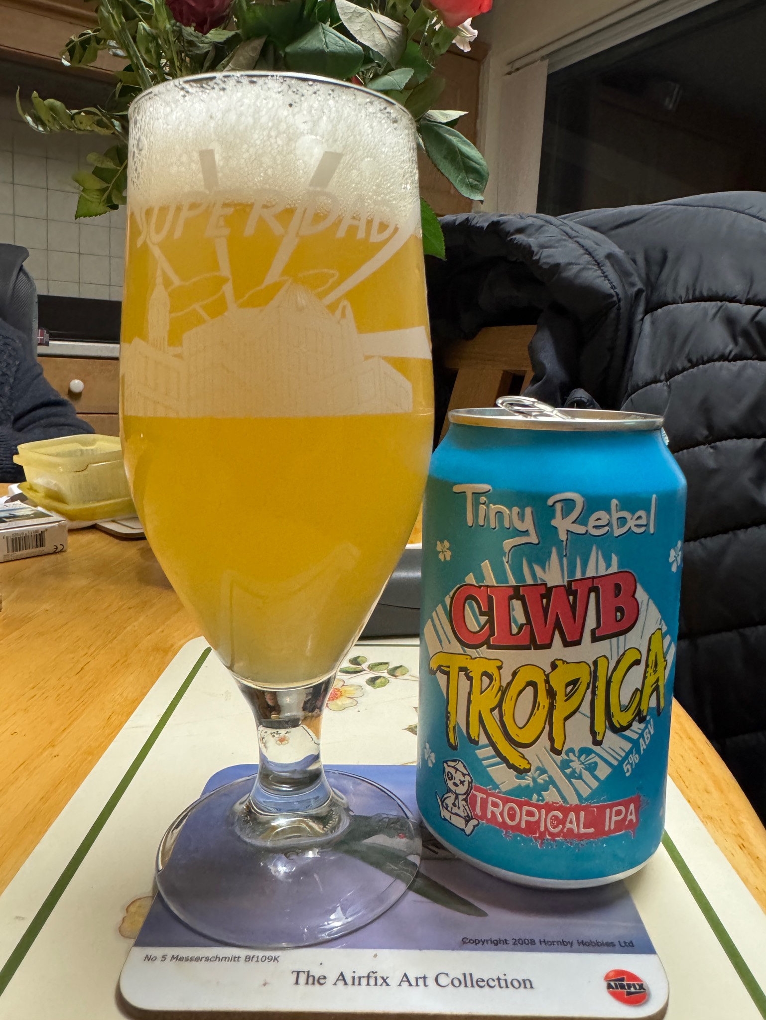 CLWB Tropica, Wales
