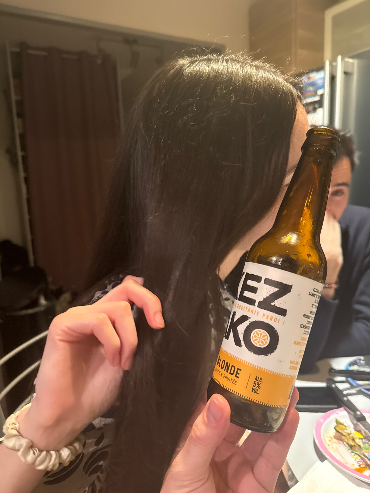 Kezako Blonde, La Fameuse Fabrique