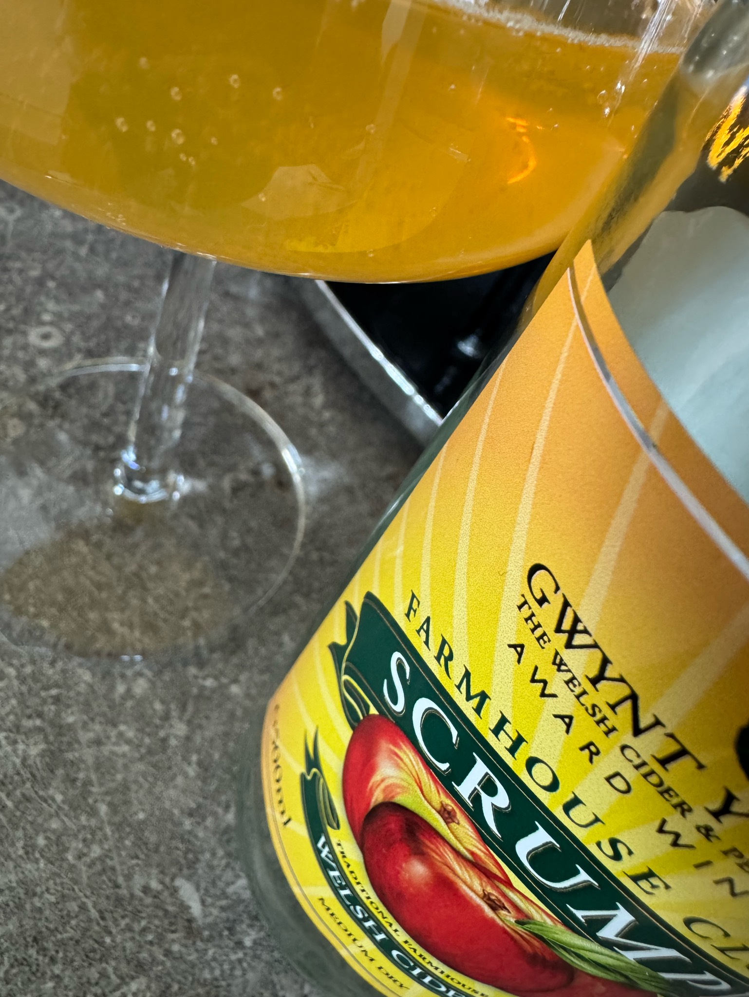 Farmhouse Cloudy Scrumpy Welsh Cider, Wales