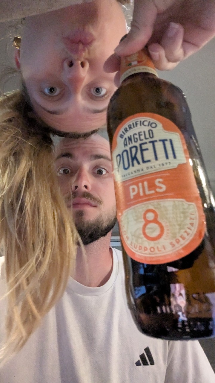 Pils Con 8 Luppoli Speziati, Italy