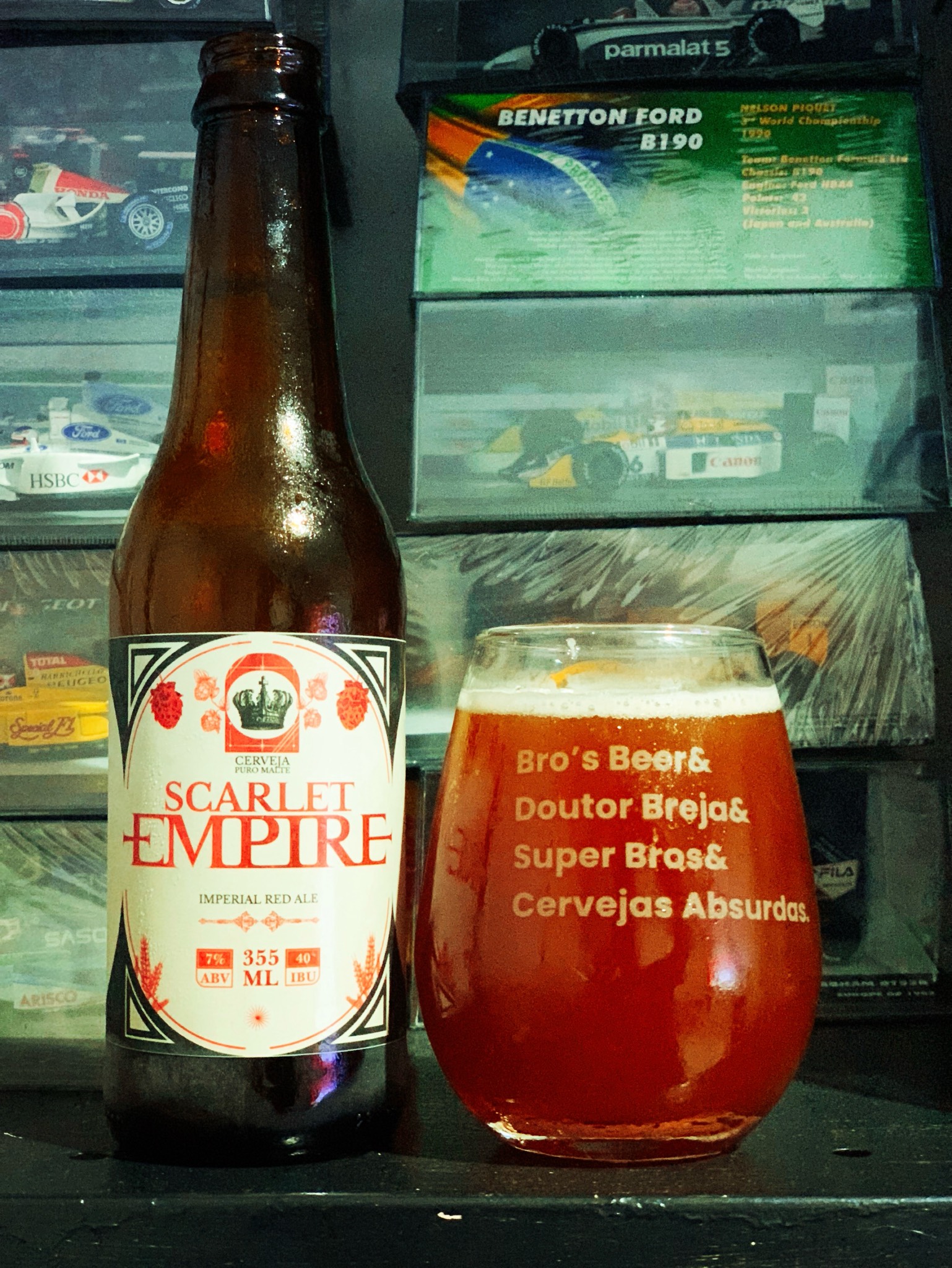 Scarlet Empire, Dom