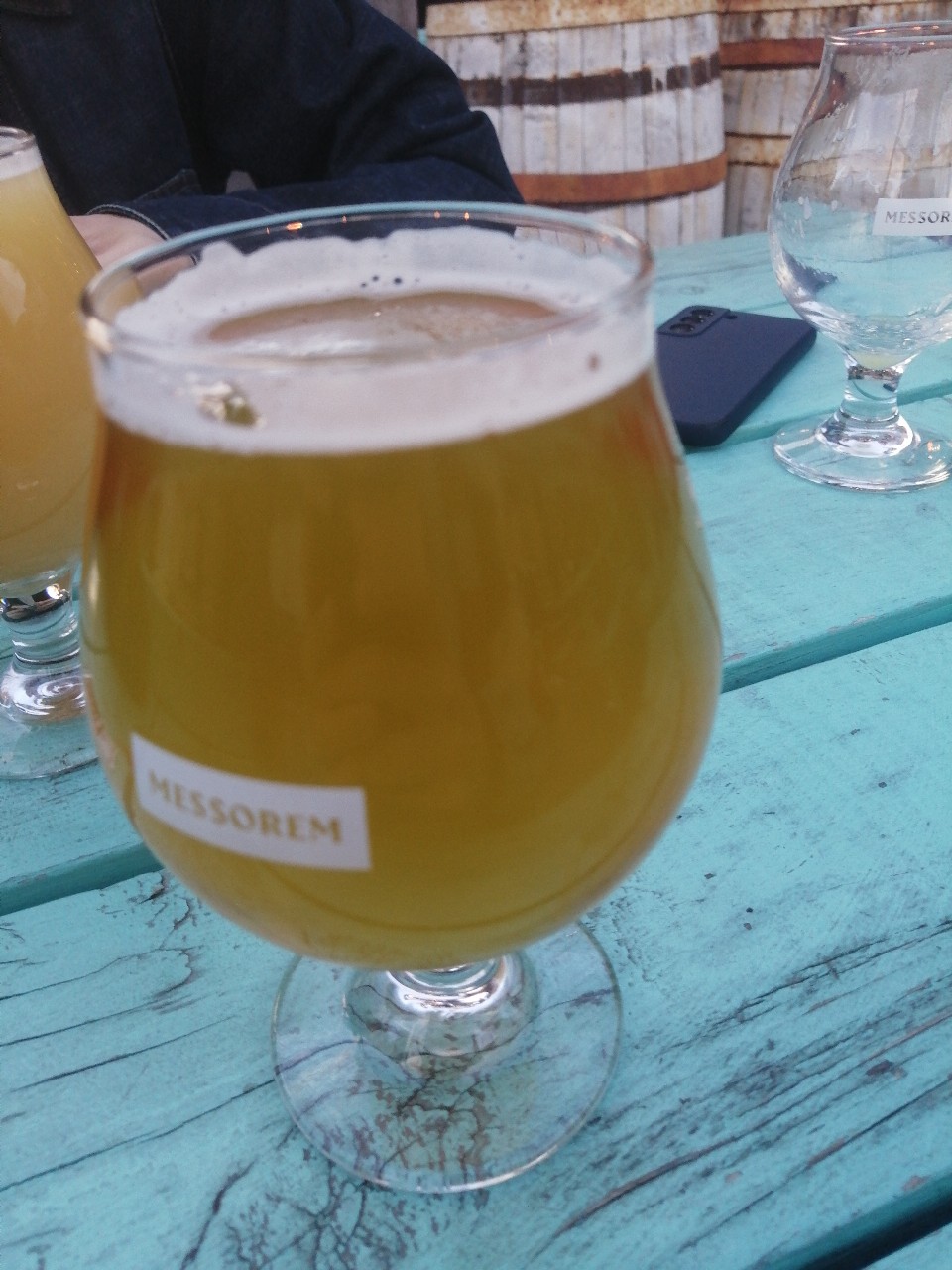 De L'Autre Côté, Canada