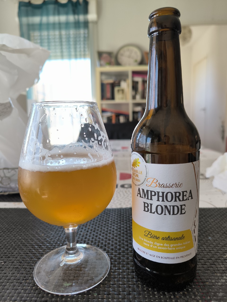 Amphorea Blonde, France