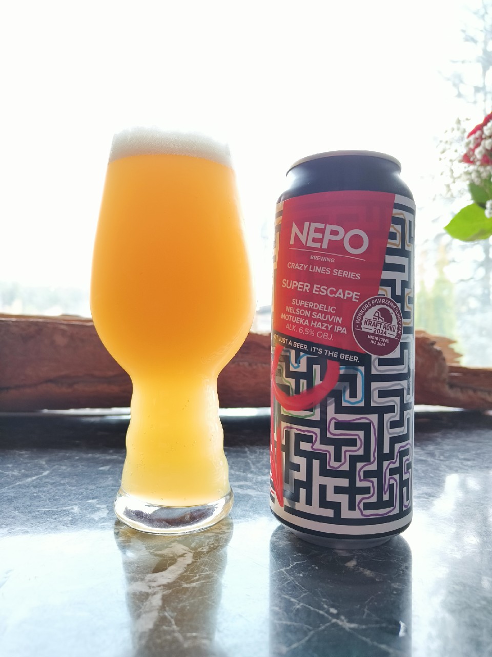 Crazy Lines Series: Super Escape, Poland