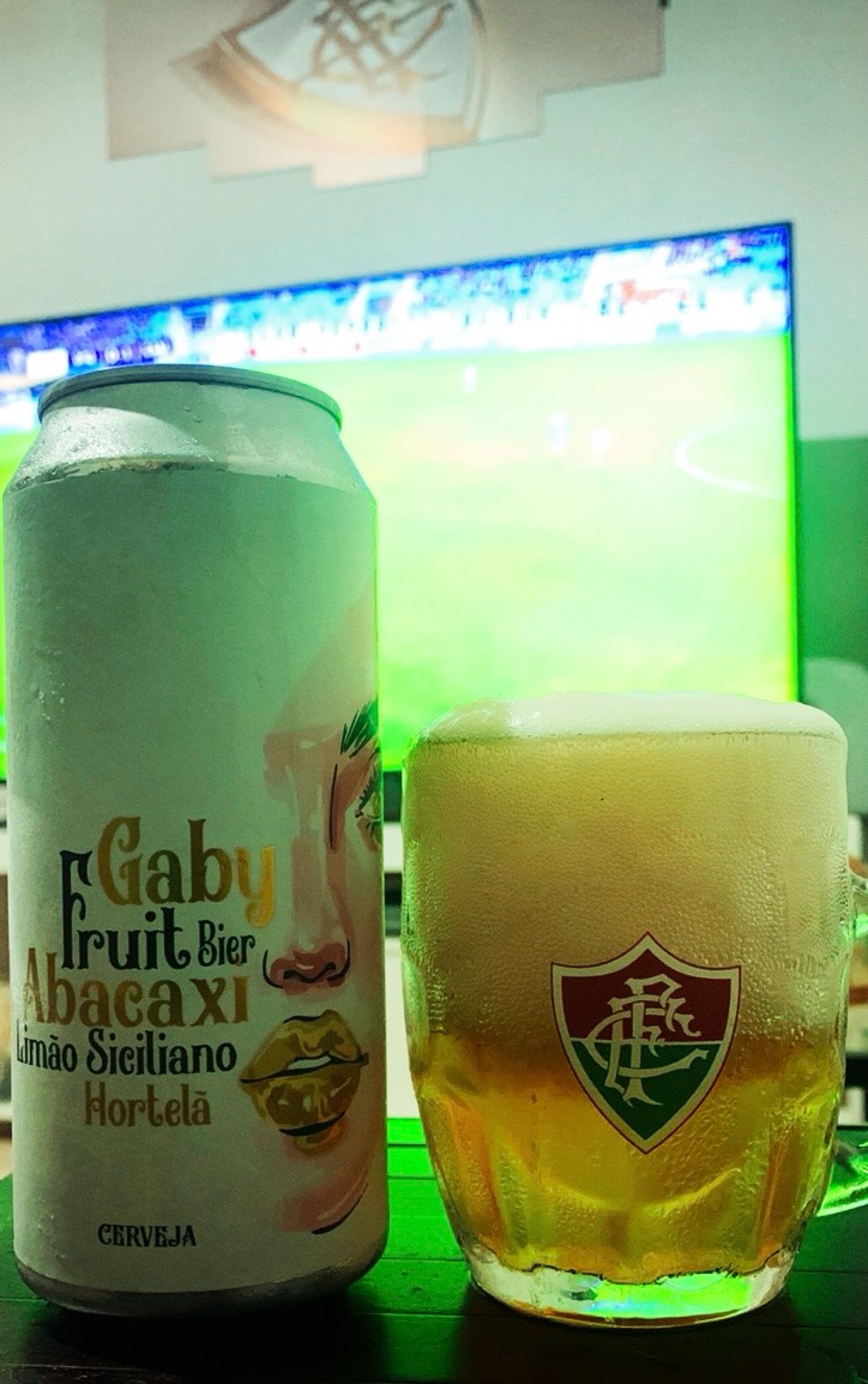 Gaby Fruit Bier Abacaxi Limão Siciliano Hortelã, Brazil