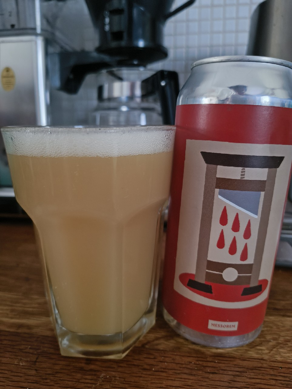 À La Guillotine, Canada