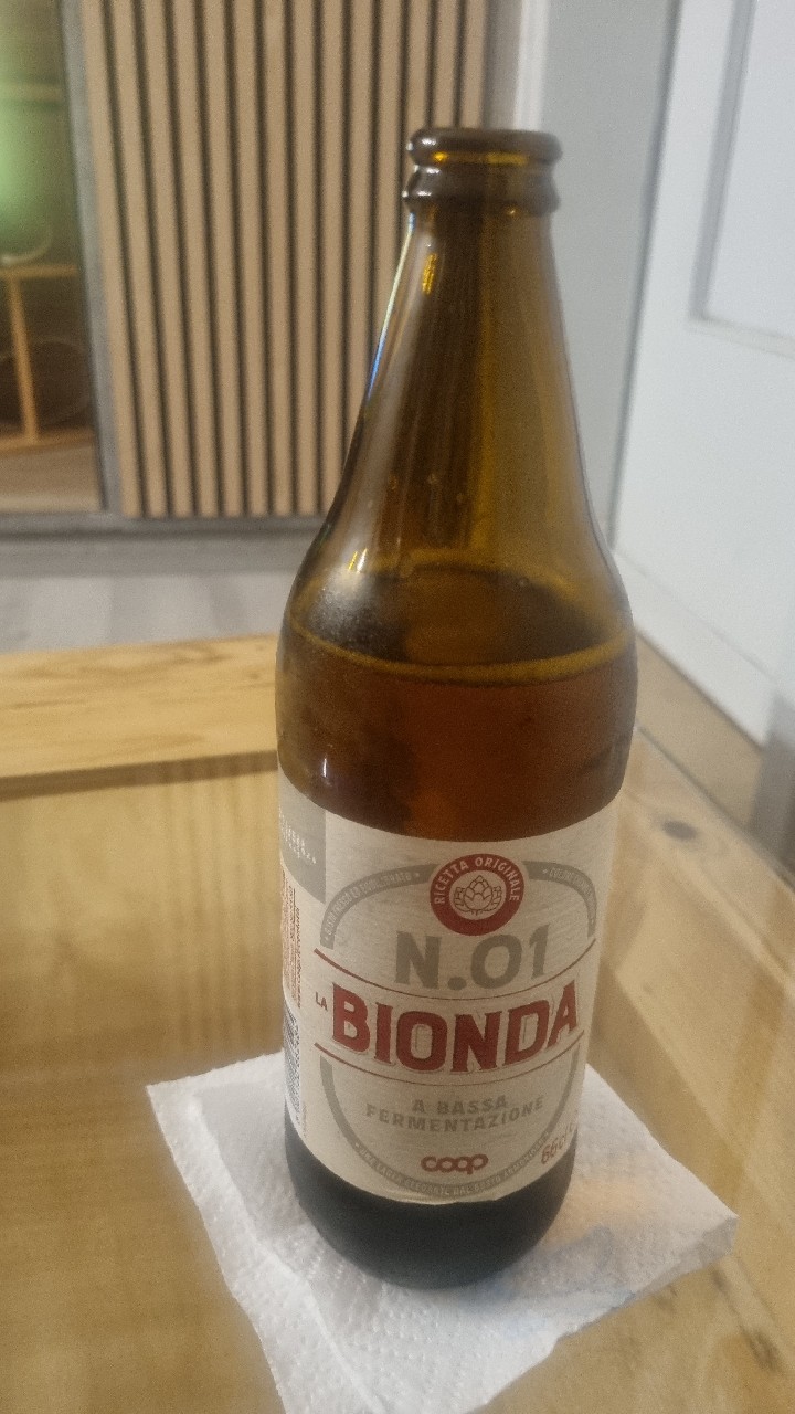 Bionda N.01, Italy
