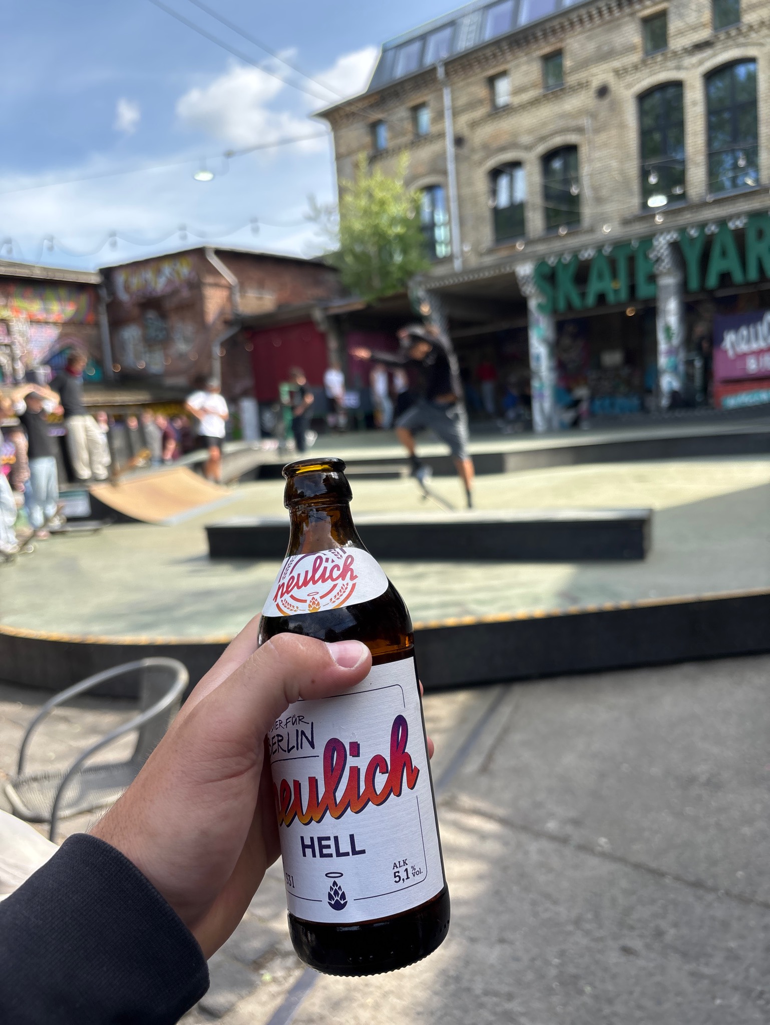 Neulich Hell, Germany