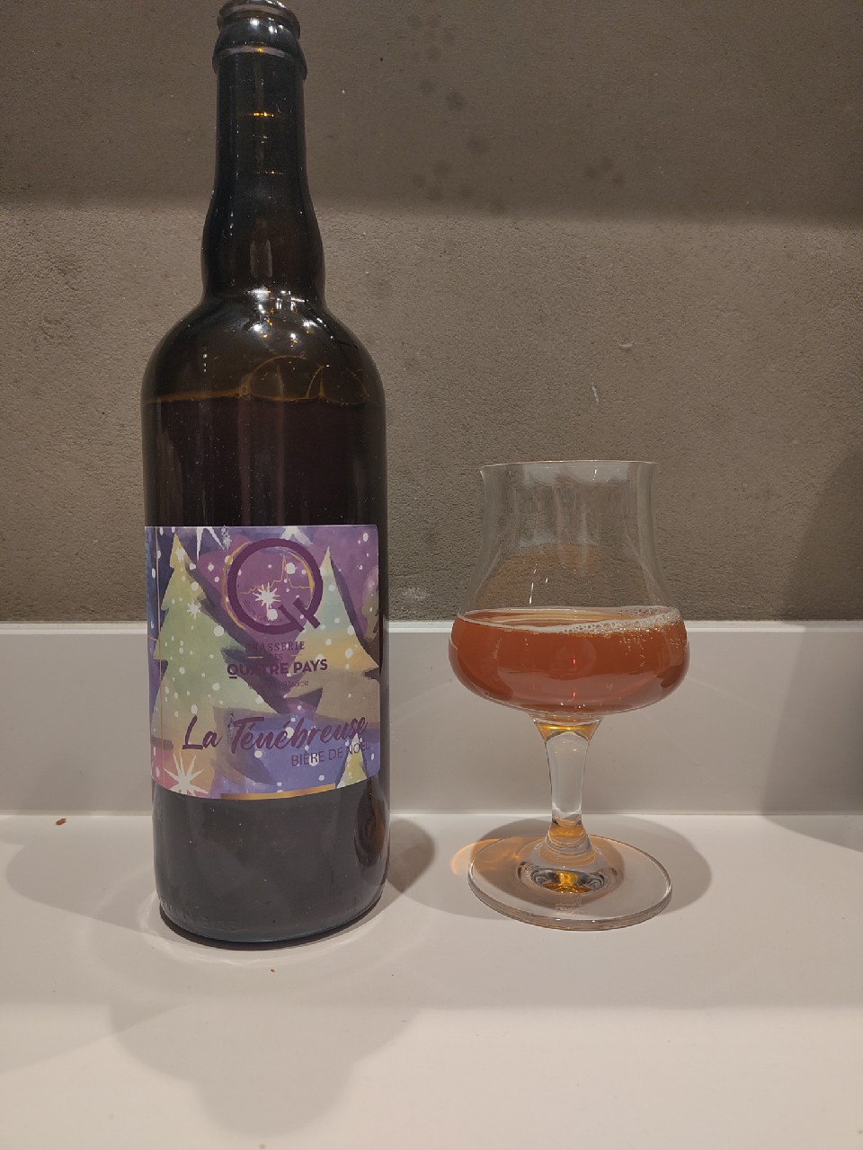 La Ténébreuse, Brasserie Des Quatre Pays