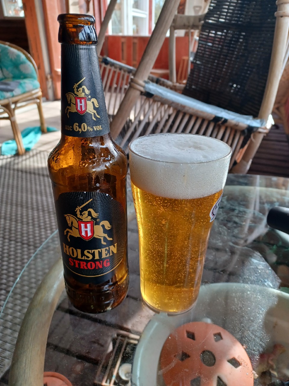 Holsten Strong, Estonia