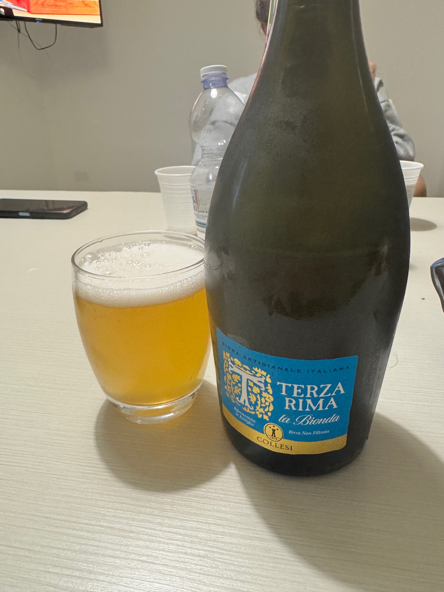 La bionda, Terza Rima
