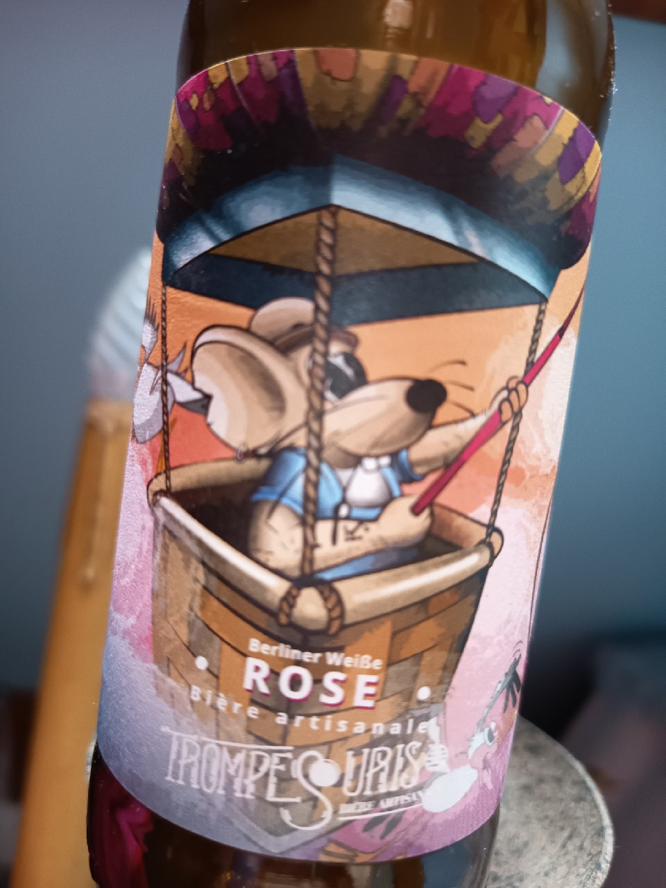 Trompe Souris Rose, France