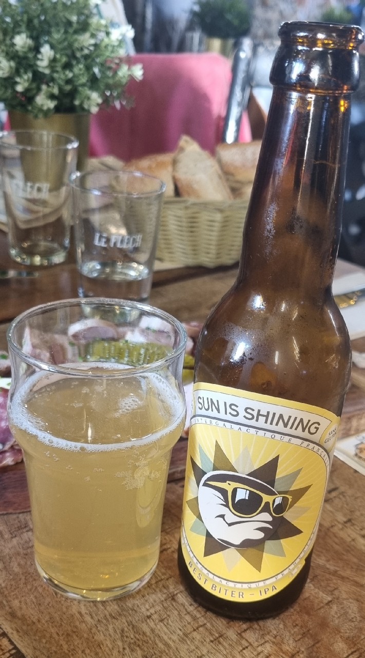 Sun Is Shining, France