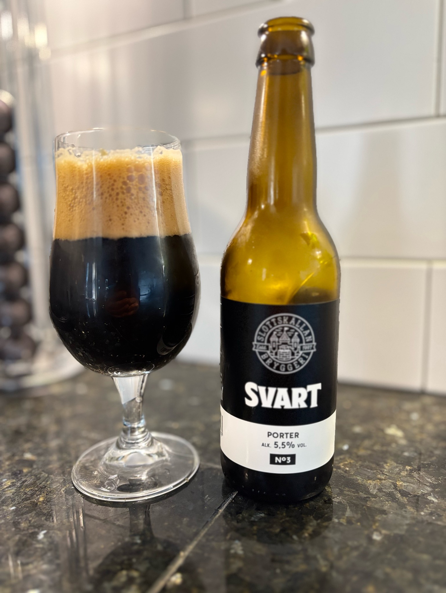Svart 5.5%, Sweden